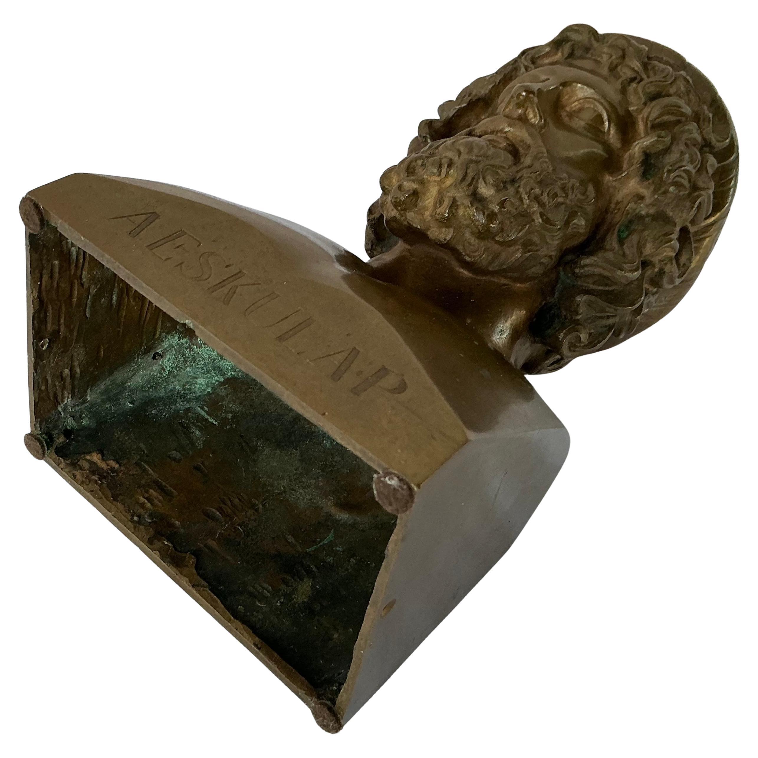 Italienische Grand Tour Bronzebüste des Asklepios im Angebot 3