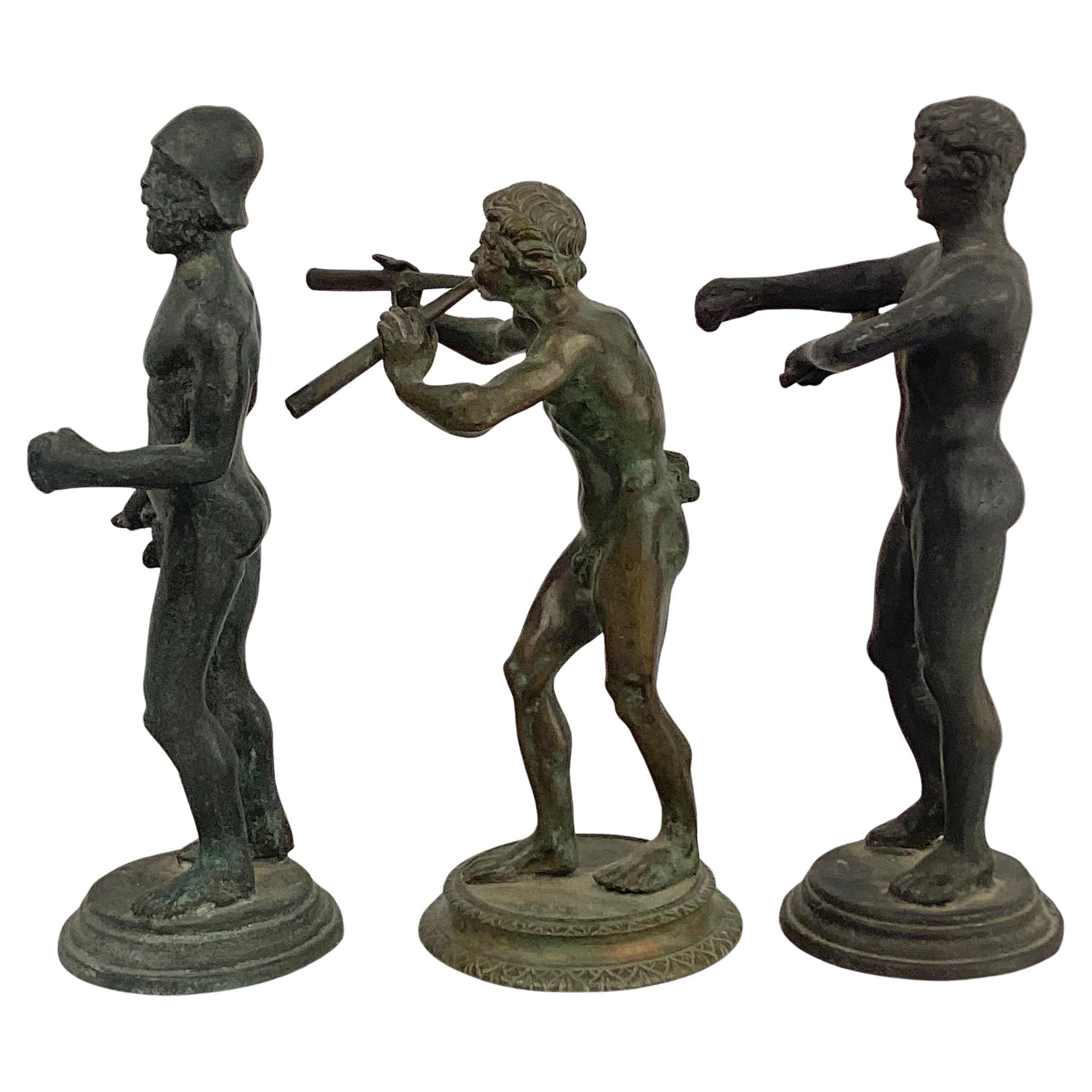 Gran Recorrido Italiano Estatuas de Bronce de Varones Grecorromanos, Lote de Tres en Bueno estado para la venta en Bradenton, FL