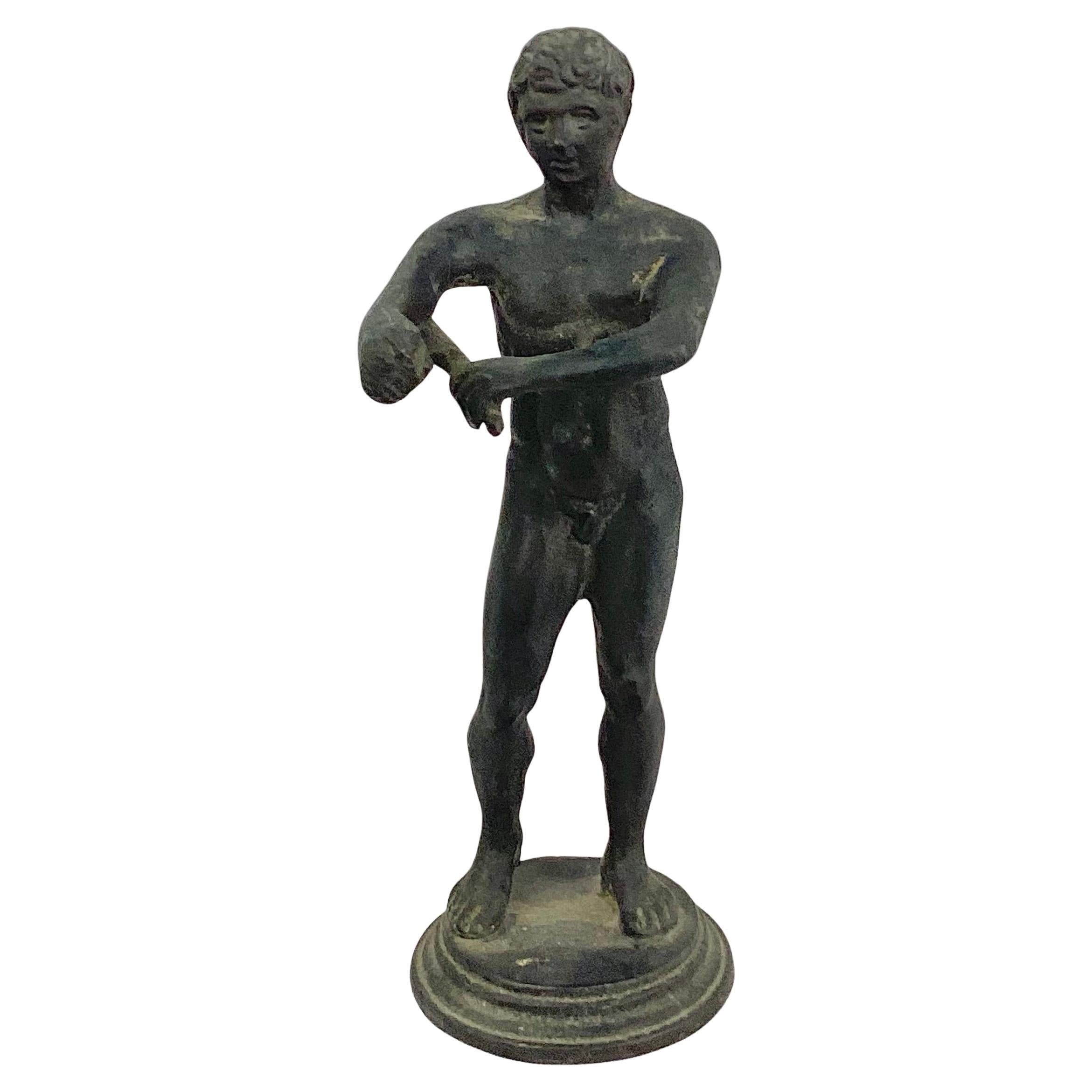 Gran Recorrido Italiano Estatuas de Bronce de Varones Grecorromanos, Lote de Tres siglo XIX en venta