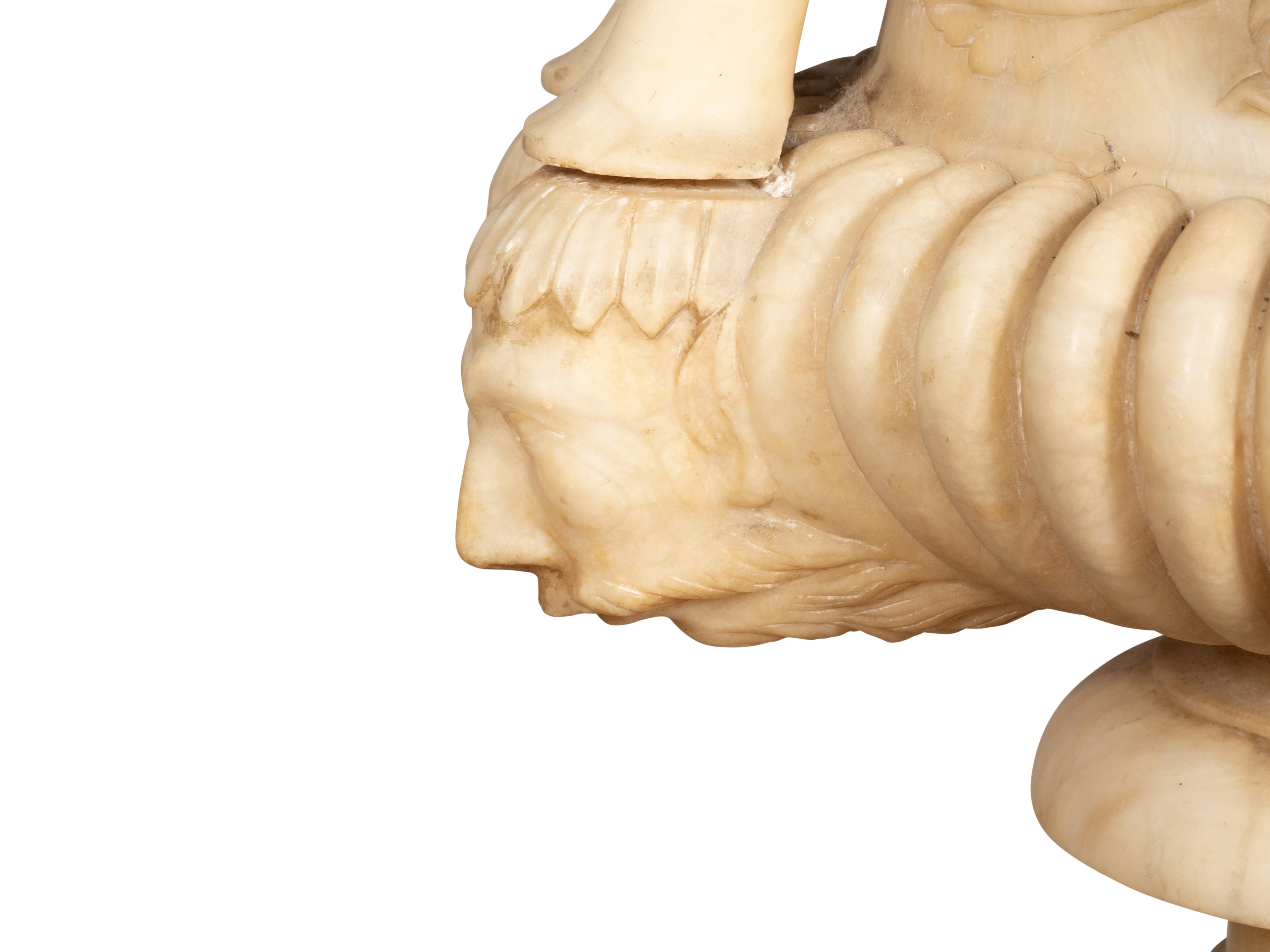 Urne en albâtre sculptée Italian Grand Tour en vente 9