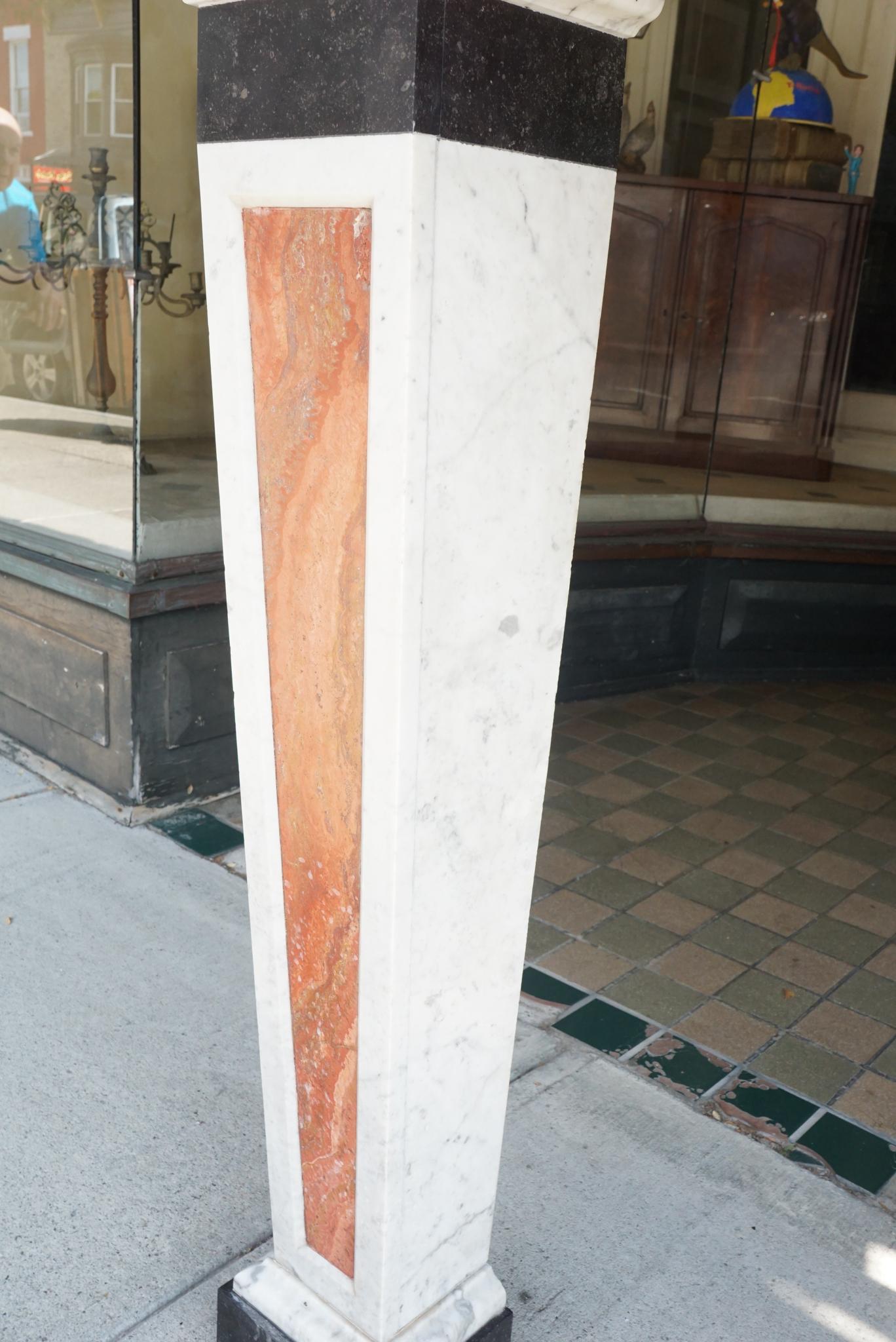 Marmo Piedistallo in marmo Grand Tour italiano in vendita