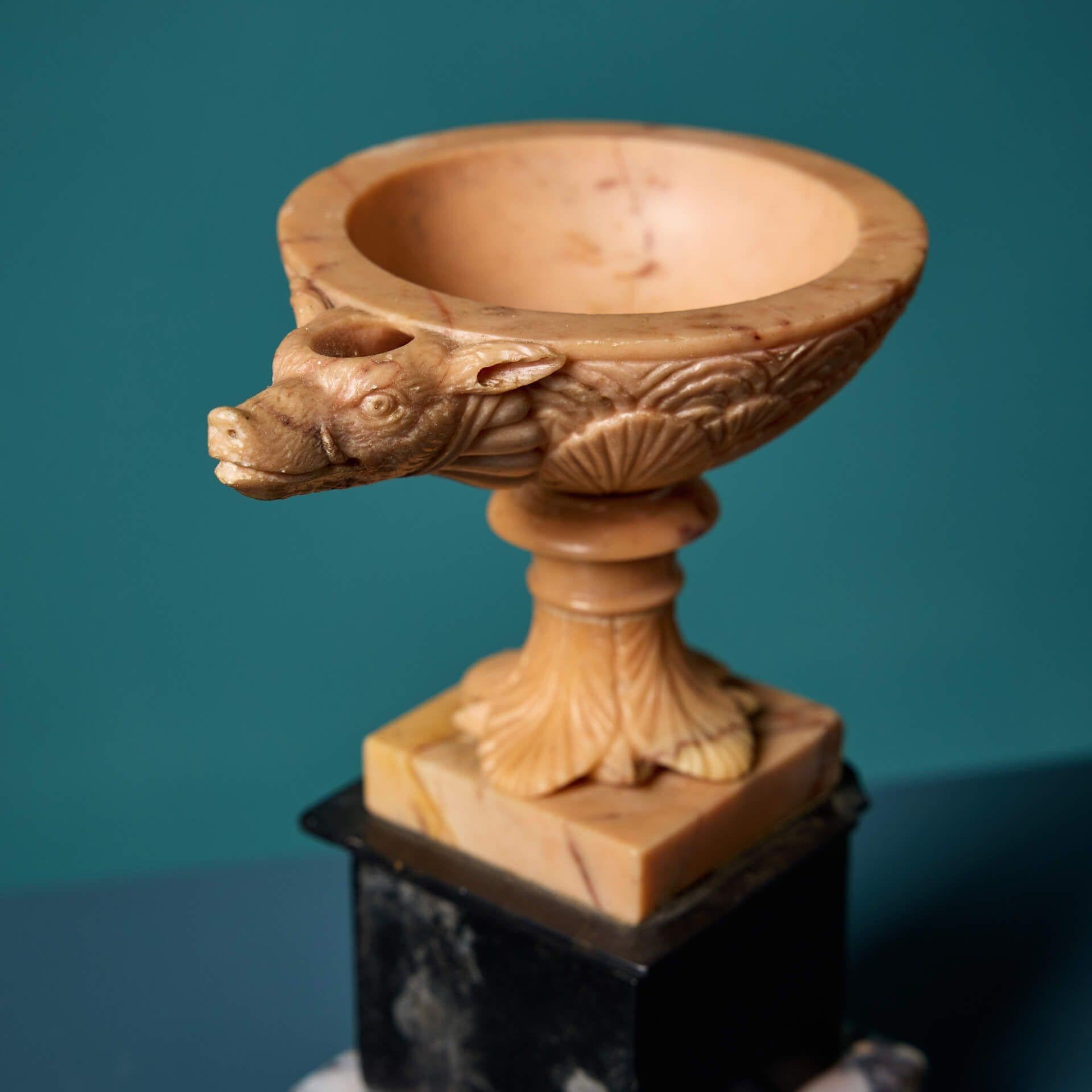 Modèle italien d'une lampe à huile romaine Grand Tour État moyen - En vente à Wormelow, Herefordshire