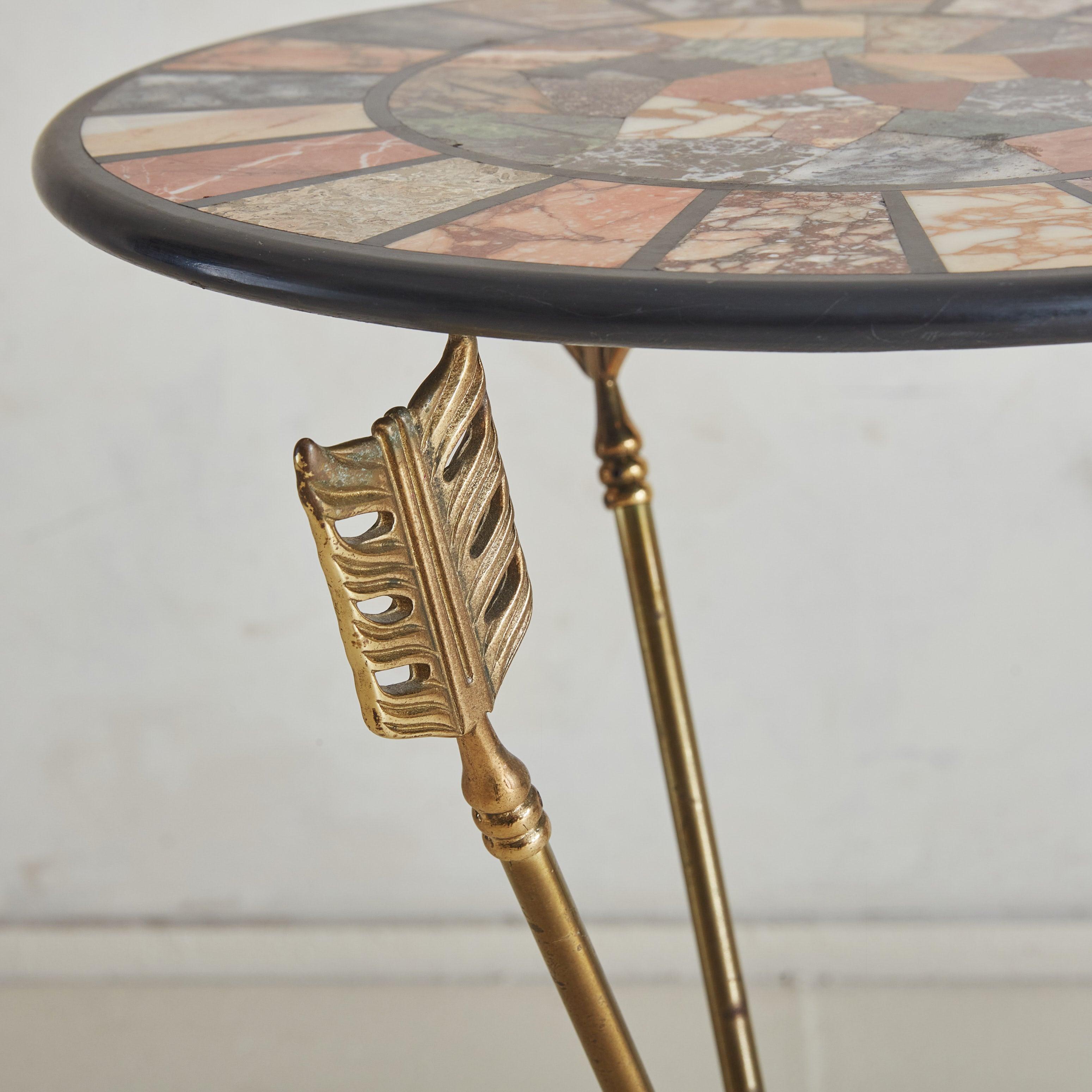 Table d'appoint italienne Grand Tour en marbre Muti-Color, années 1960 Excellent état - En vente à Chicago, IL