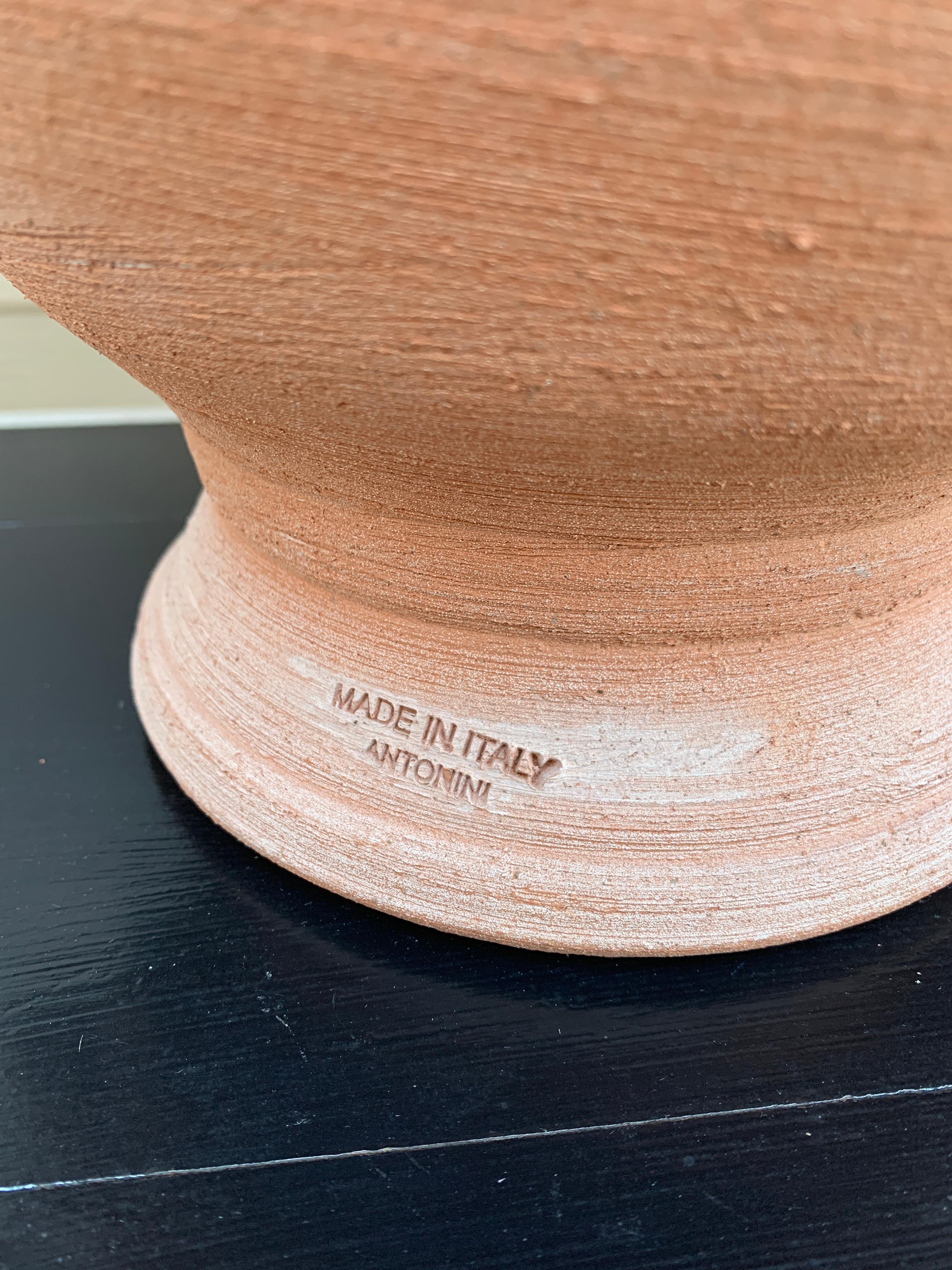 Fioriera classica in terracotta in stile Grand Tour italiano in vendita 2