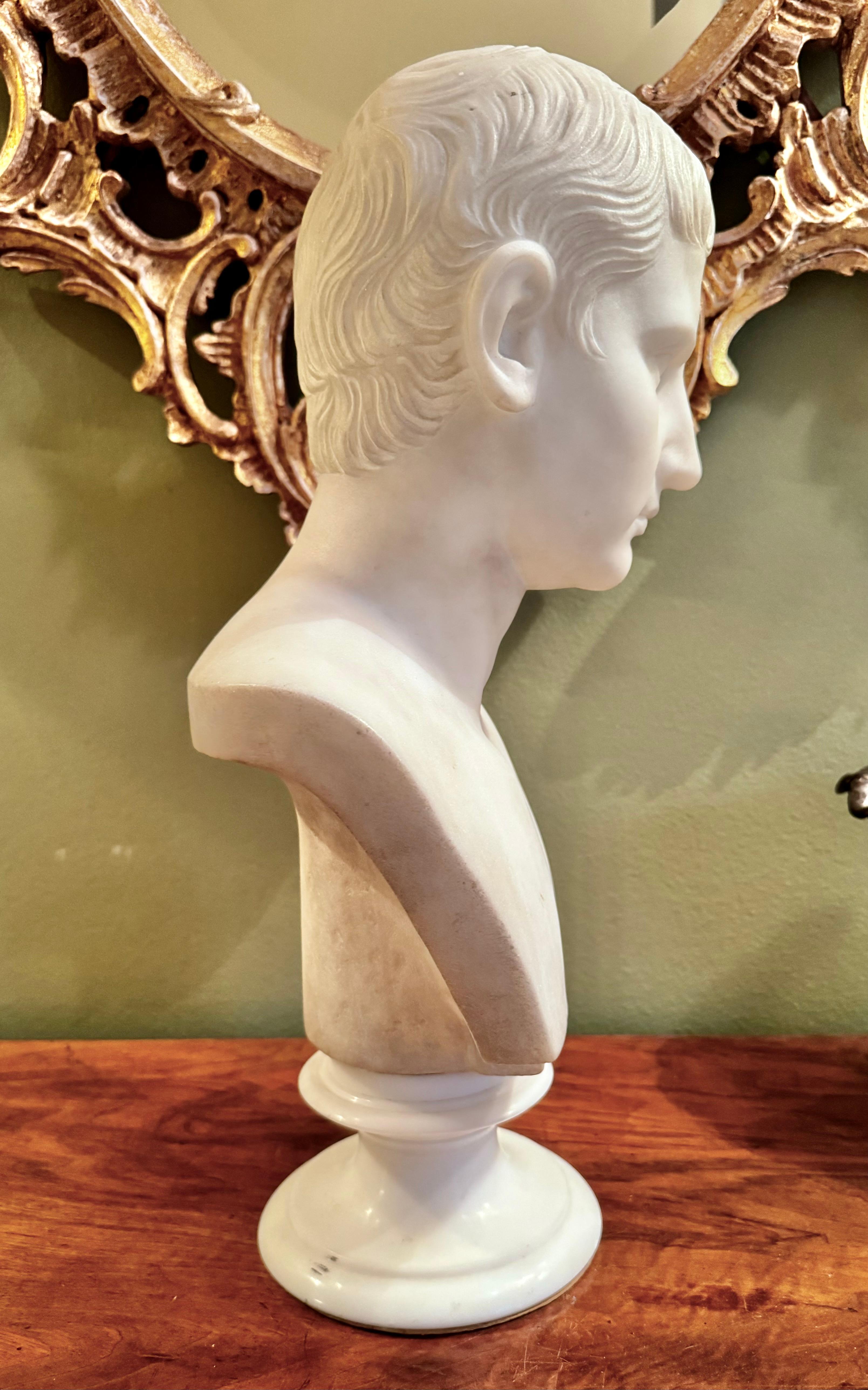 Busto di Cesare Augusto in marmo bianco del Grand Tour italiano in vendita 1
