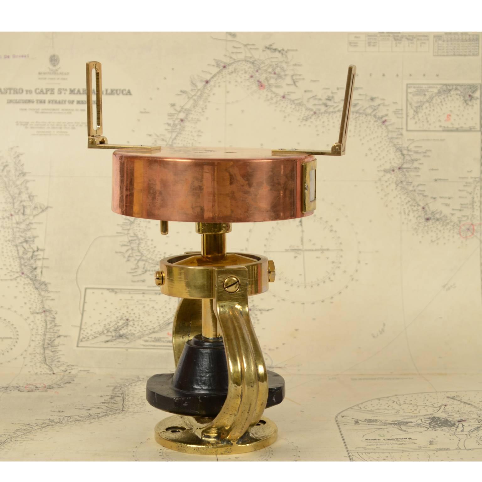 Antiker italienischer nautischer Graphometer mit originaler Holzschachtel aus Genua, 1940er Jahre im Angebot 1