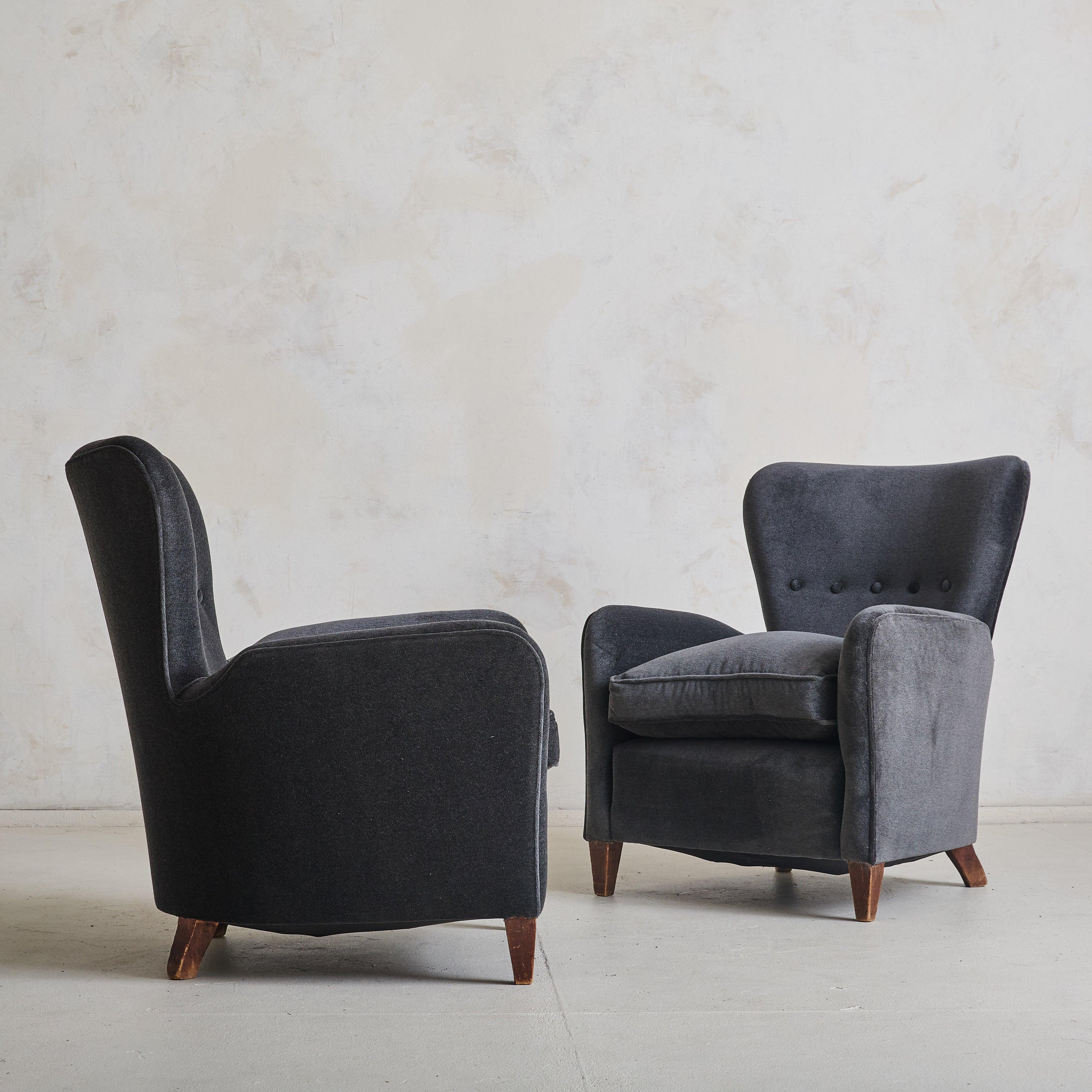 Italian Gray Mohair Lounge Chair with Down Cushion,  1950s In Excellent Condition In Chicago, IL