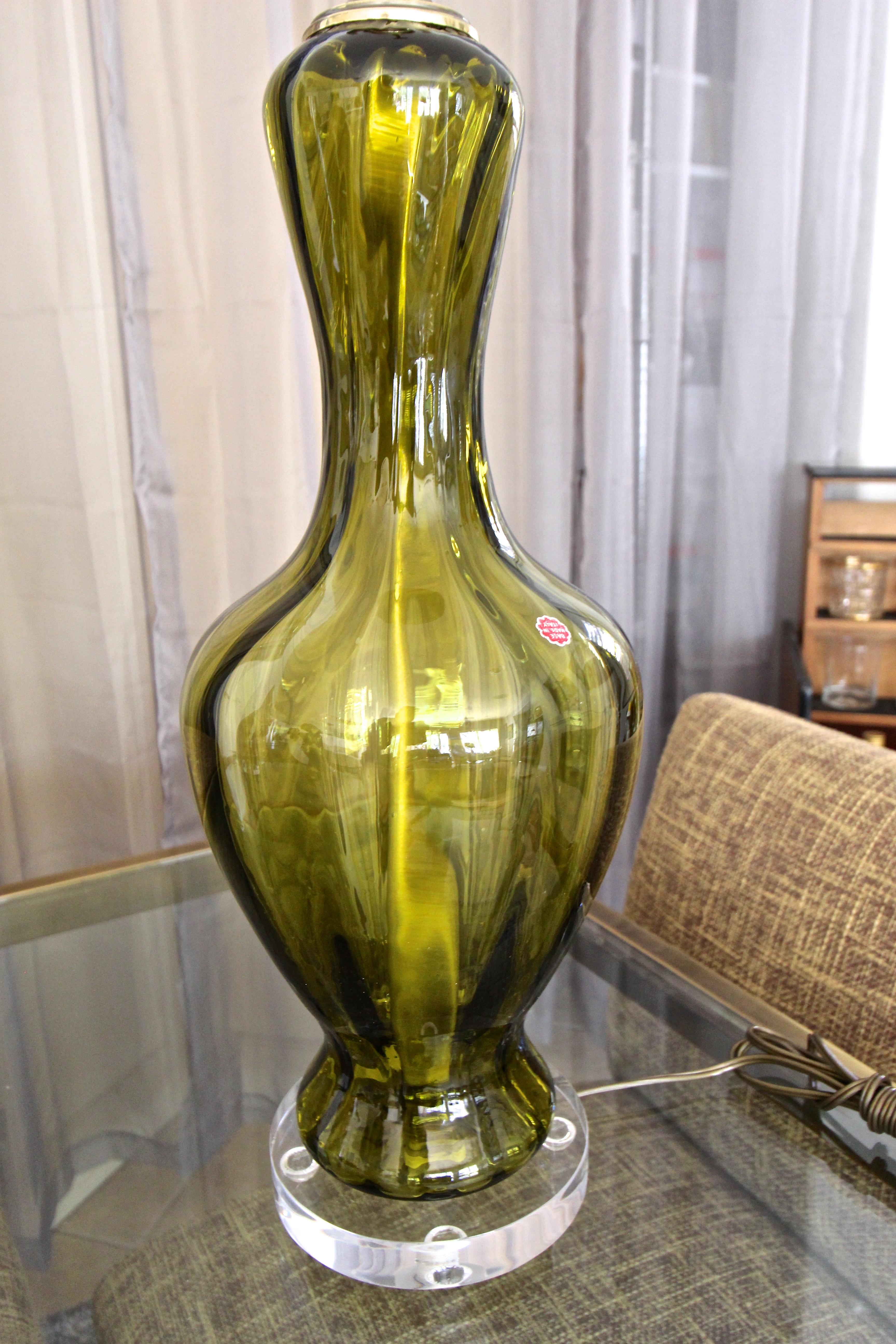 Italian Green Absinthe Colored Murano Glass Table Lamp In Good Condition In Palm Springs, CA
