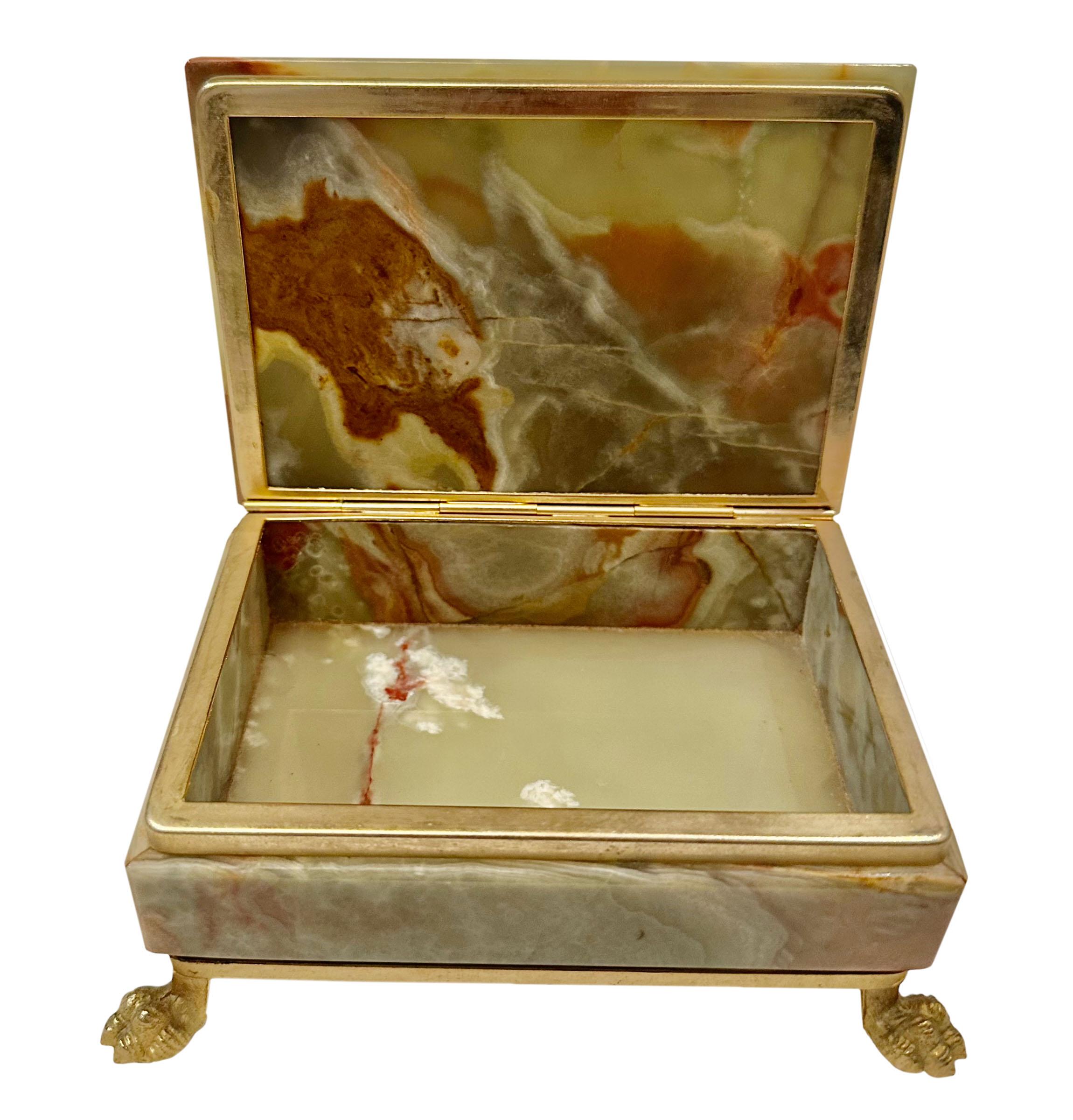 Italian Green Alabaster Box In Good Condition For Sale In Tampa, FL
