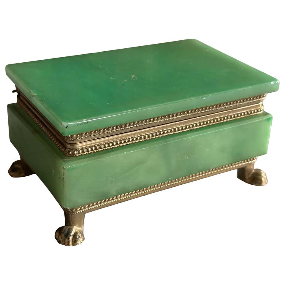 Alaboster Box Alabaster Boxes - 49 For Sale at 1stDibs | alabaster jewelry box ...