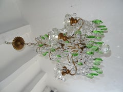 Italienischer grüner Kristall Prismen Gold vergoldetes Holz Swags 4 Tier Kronleuchter, um 1900