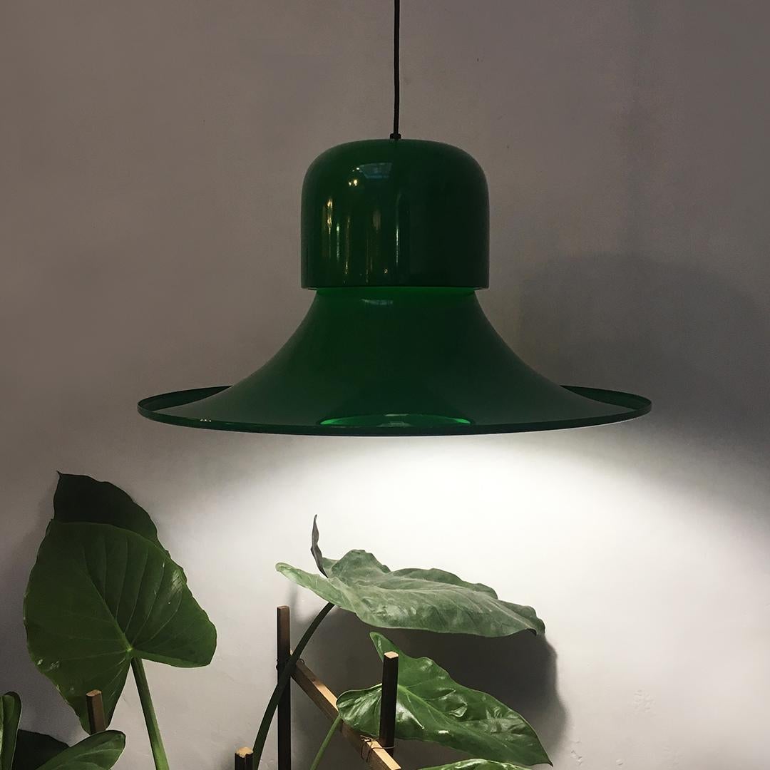 Italian Green Enameled Hat Chandelier by Joe Colombo for Stilnovo, 1974 In Good Condition In MIlano, IT