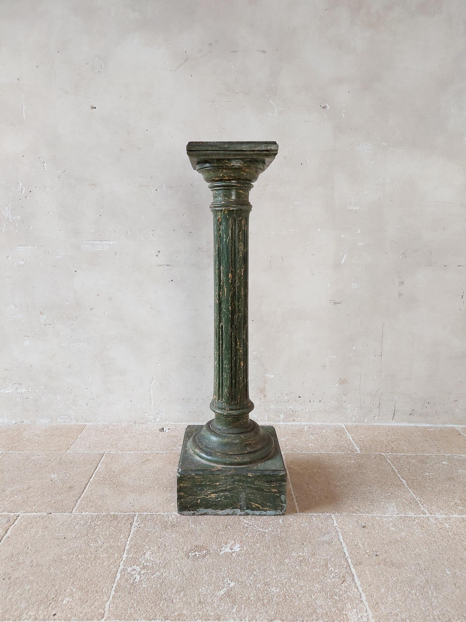 Pedestal Scaglioga Verde Faux Marbre Italiano en Bueno estado para la venta en Baambrugge, NL