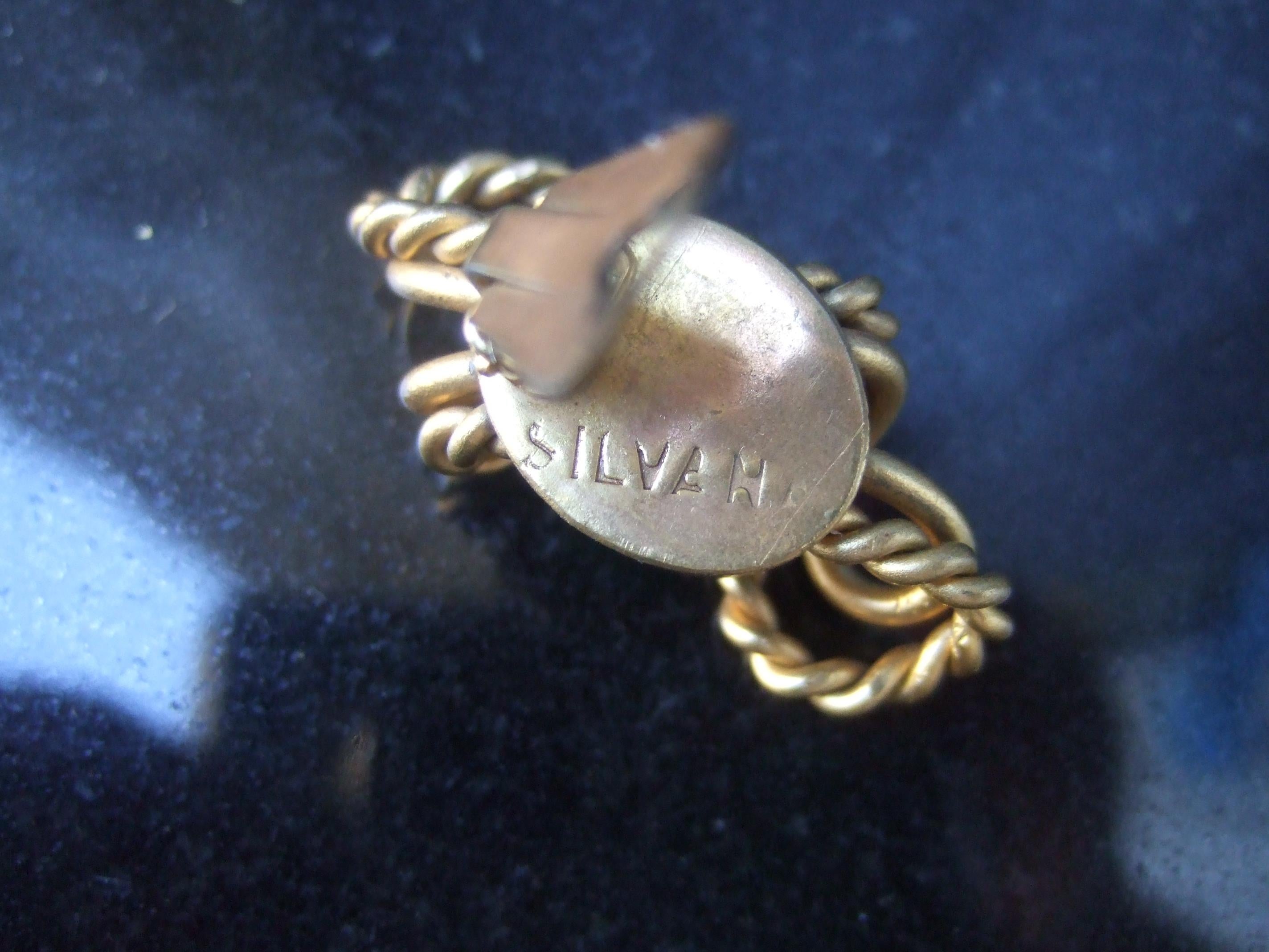 Pendientes de clip de piedra de cristal verde italiana Diseñados por Silvana c 1970 en venta 5