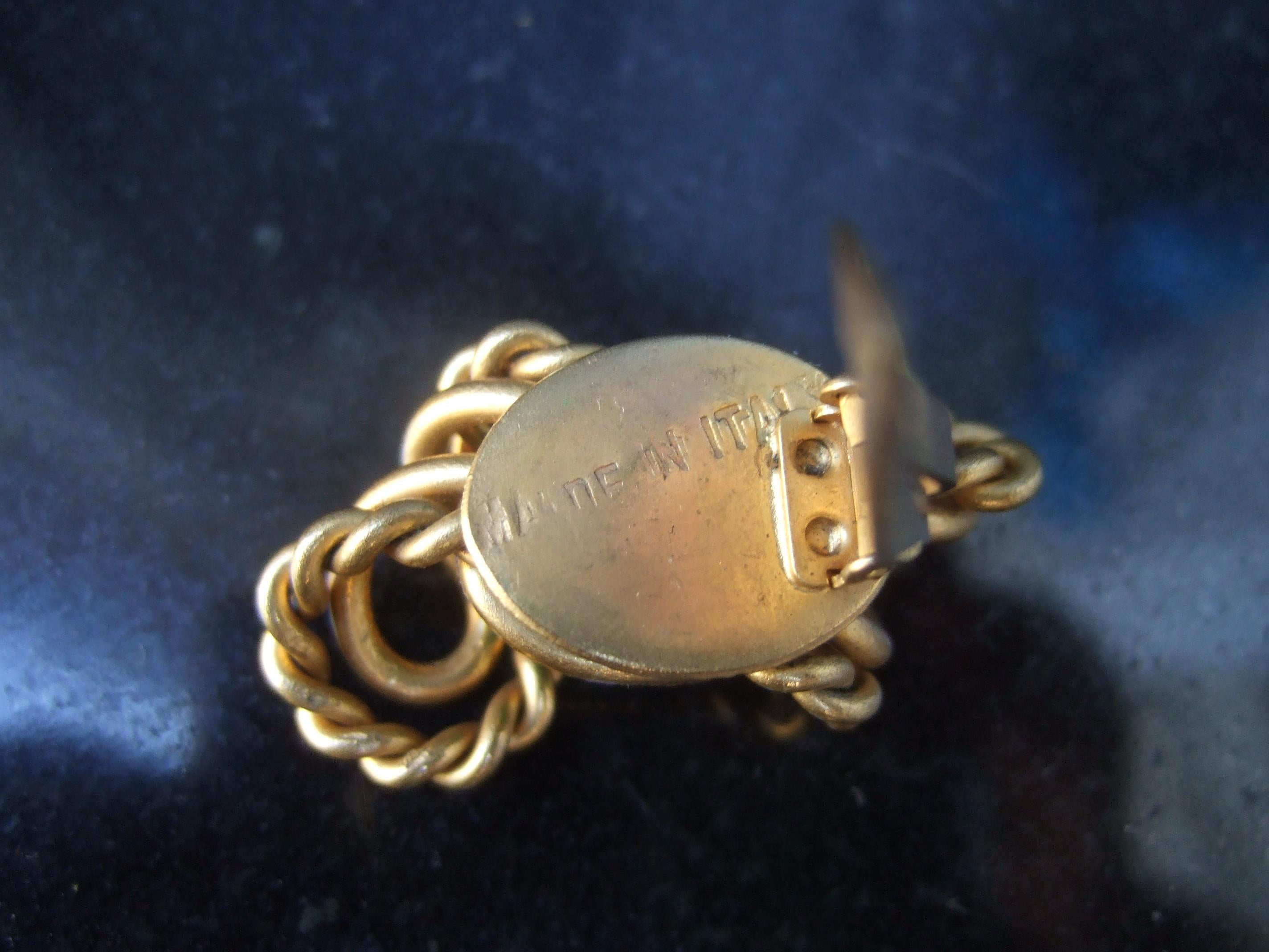 Pendientes de clip de piedra de cristal verde italiana Diseñados por Silvana c 1970 en venta 6