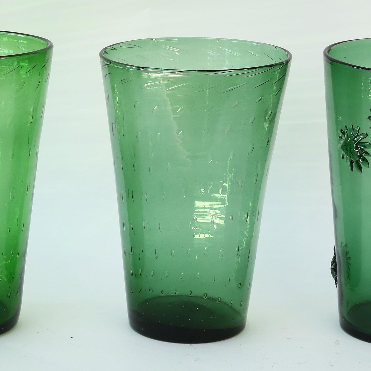 Italienische Vase aus grünem italienischem Glas von Empoli (Mitte des 20. Jahrhunderts) im Angebot