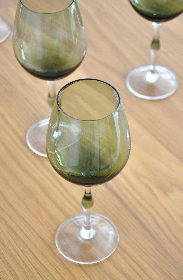 Italian Green HandBlown Stemmed Wine Glasses, Set of Six, 1960s For Sale at 1stDibs