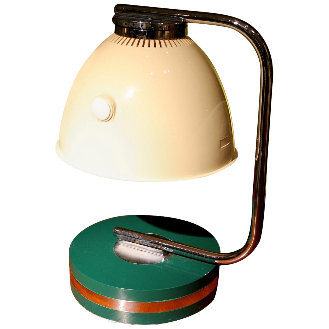 Lampe de table monolampe italienne en fer vert et chrome à base ronde et bras pivotant:: années 1960