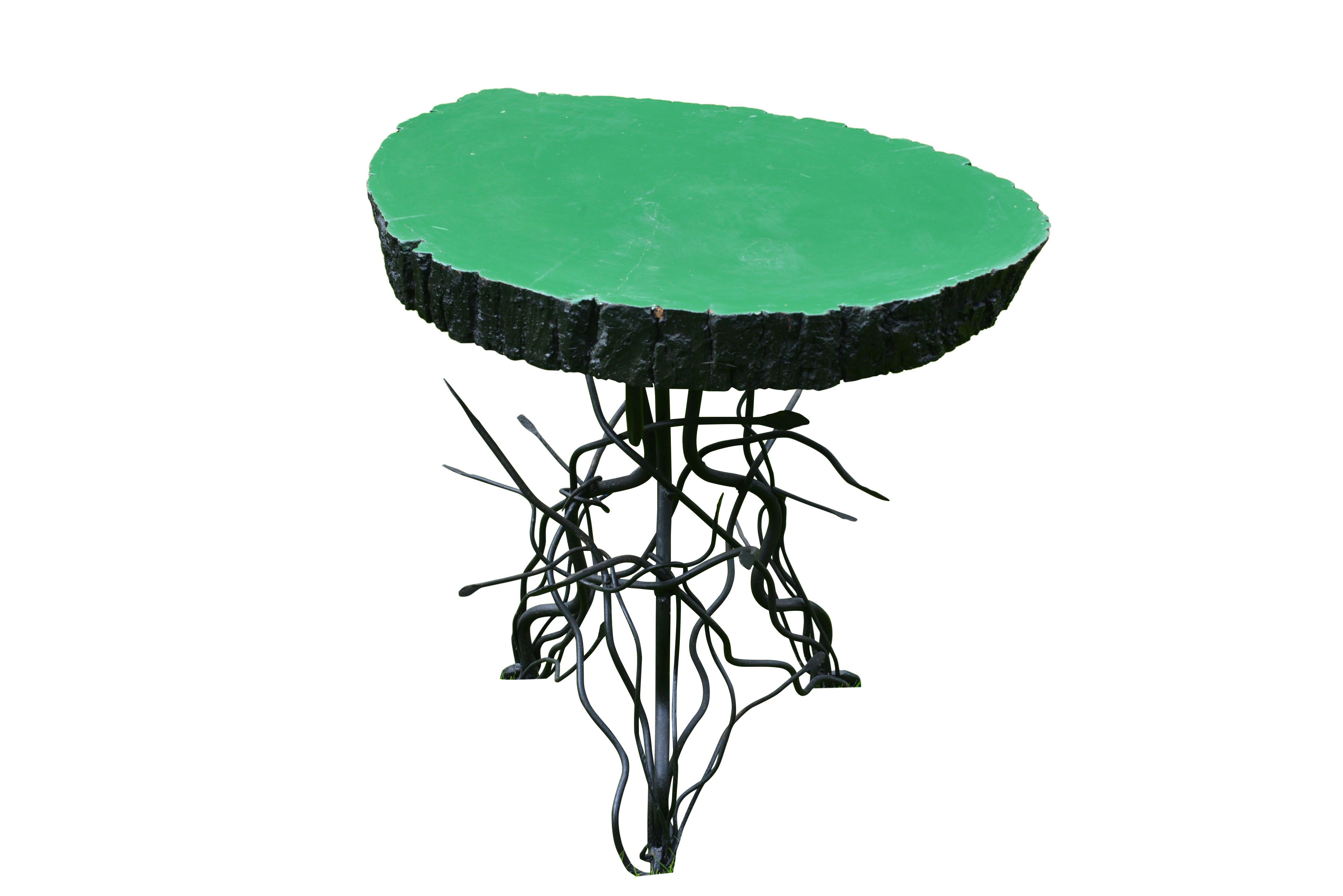 Italian Green Lacquered on Iron Base Side Table, circa 1970 For Sale 3