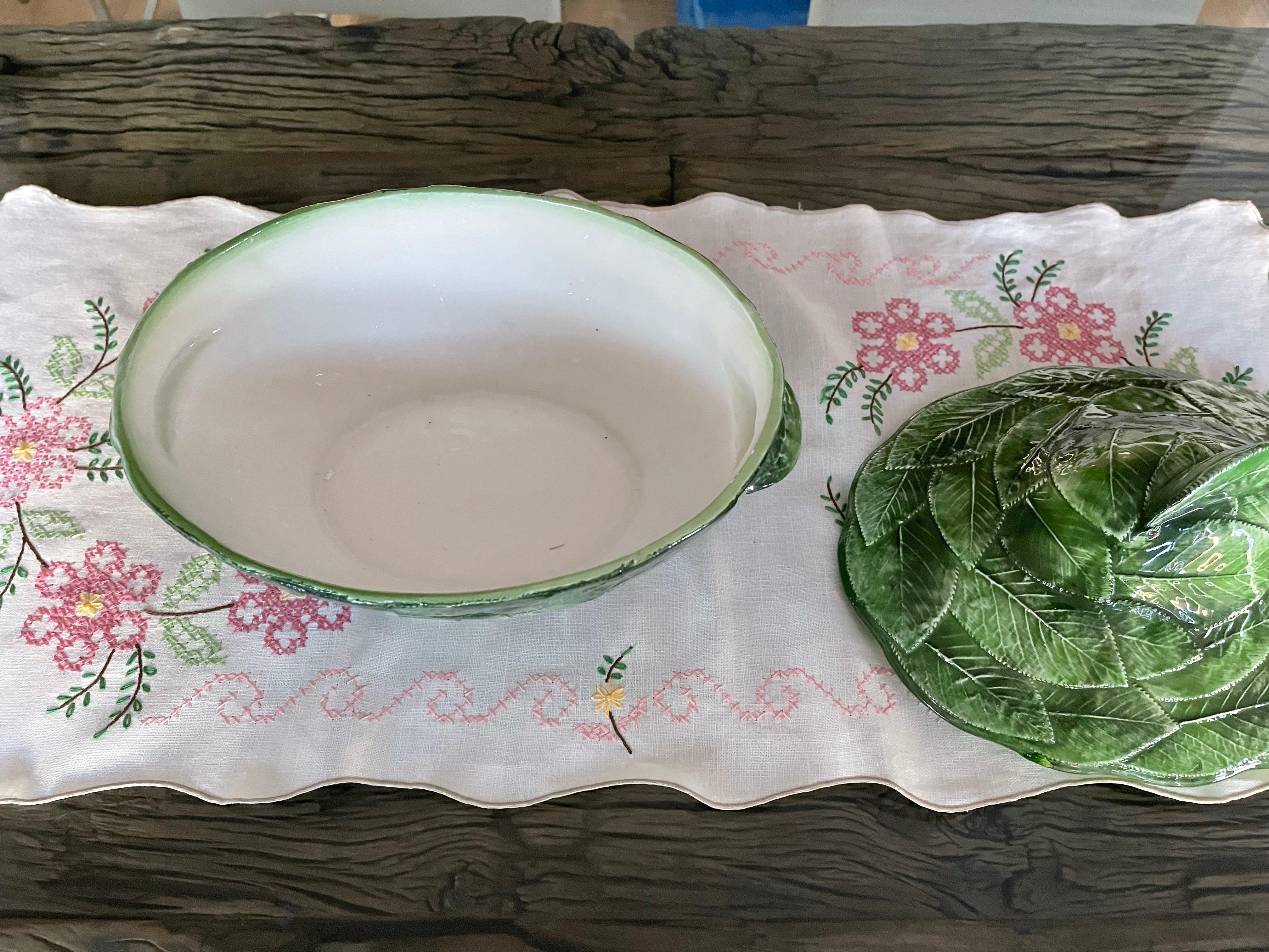 Late 20th Century Italian Green Leaf Ceramic Tureen For Sale