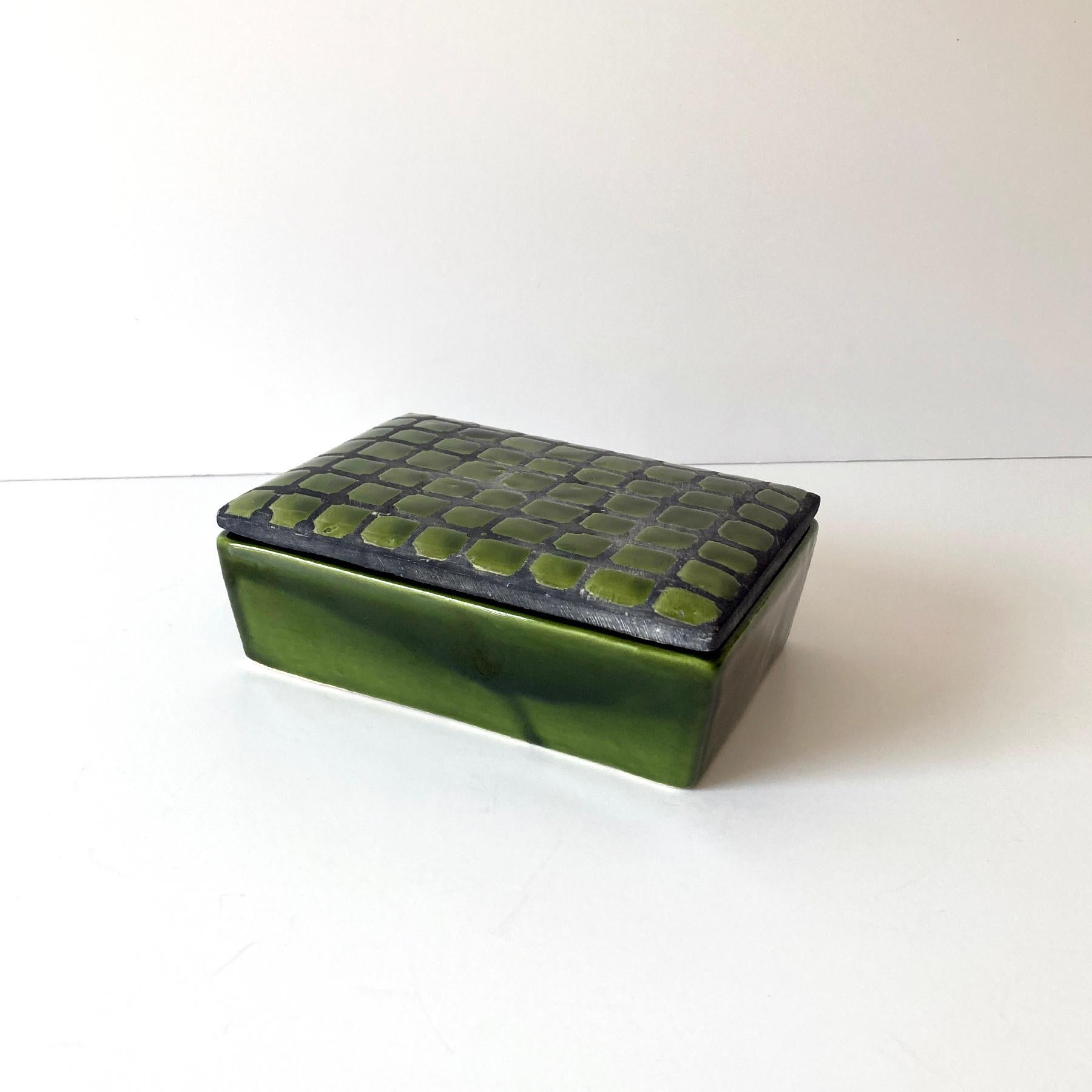 Italian Green Lidded Ceramic Box, 1960s 1