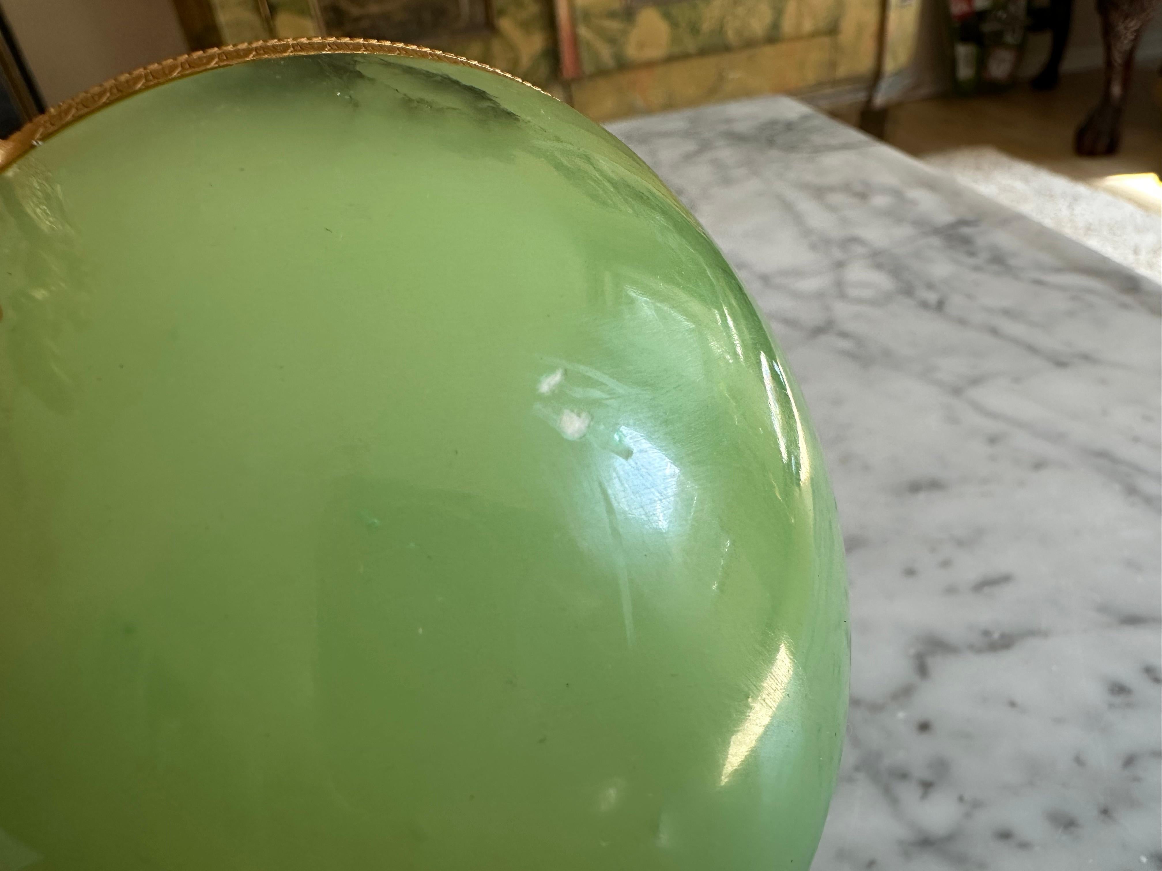 Bonbonnière italienne à couvercle en marbre vert et montures en laiton, début du 20e siècle en vente 9