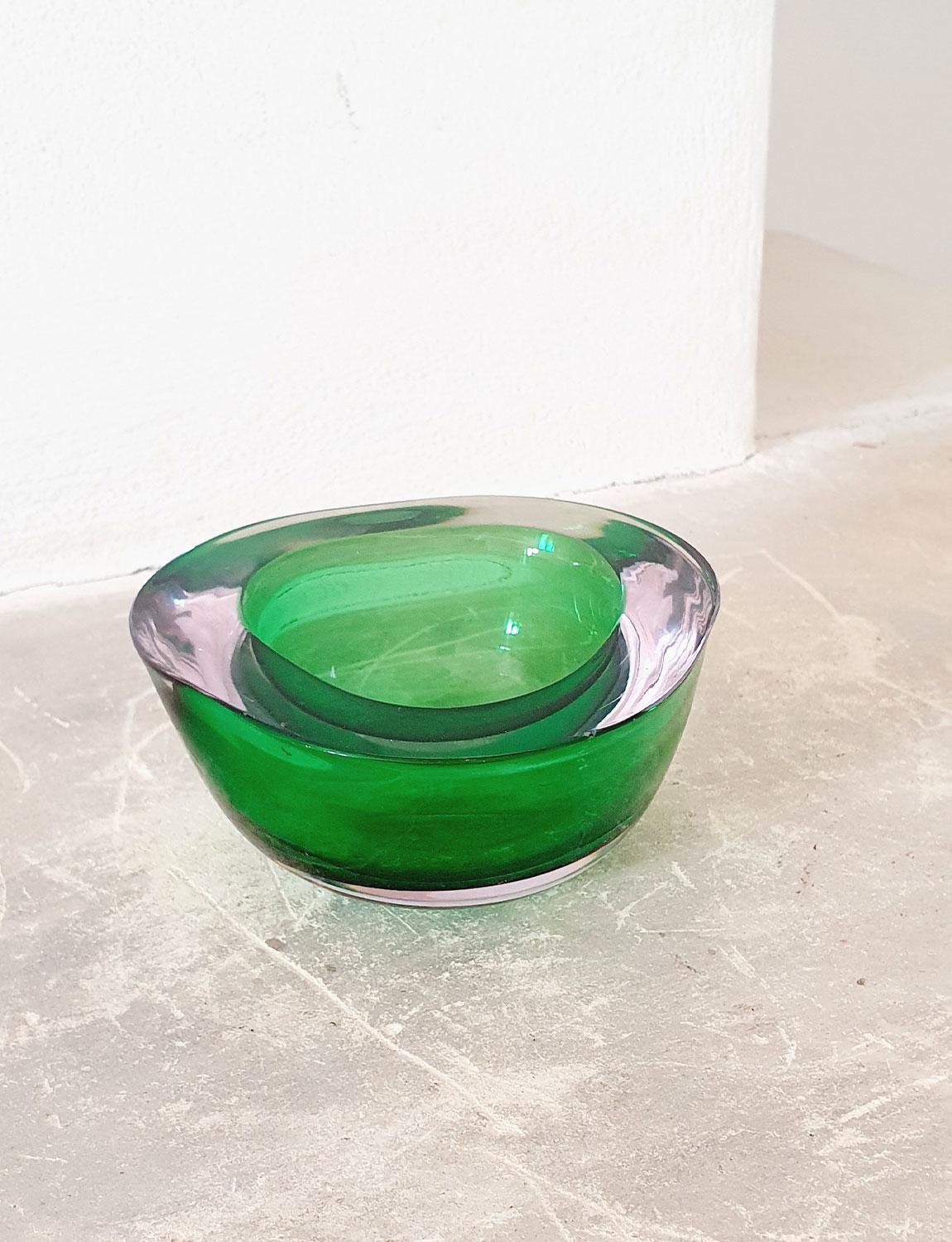 Italian Green Murano Glass Bowl, Hand Blown, 1960s In Good Condition In Roma, IT