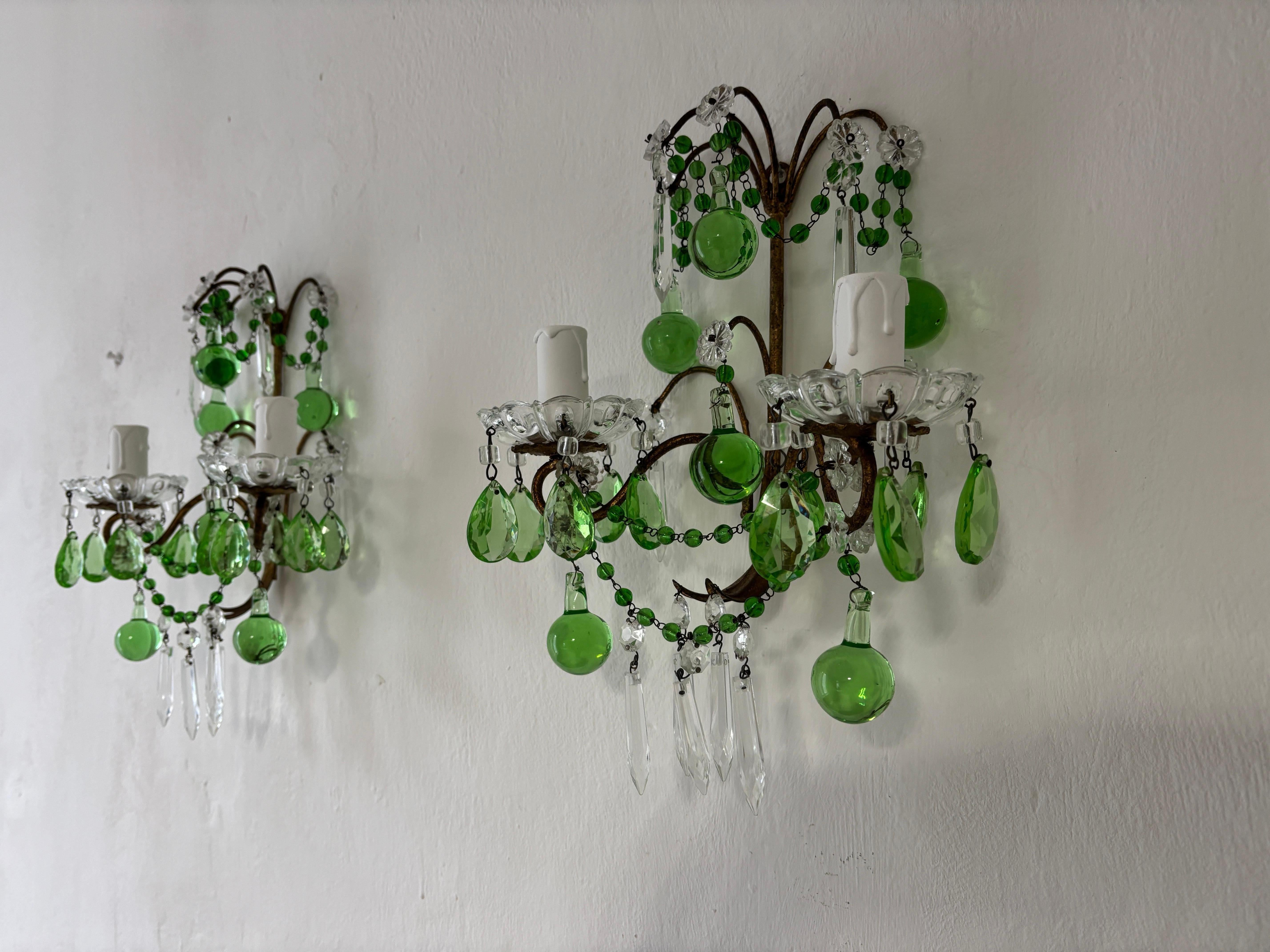 Apliques de cristal de Murano verde italiano con gotas, prismas y guirnaldas c 1930 Italiano en venta