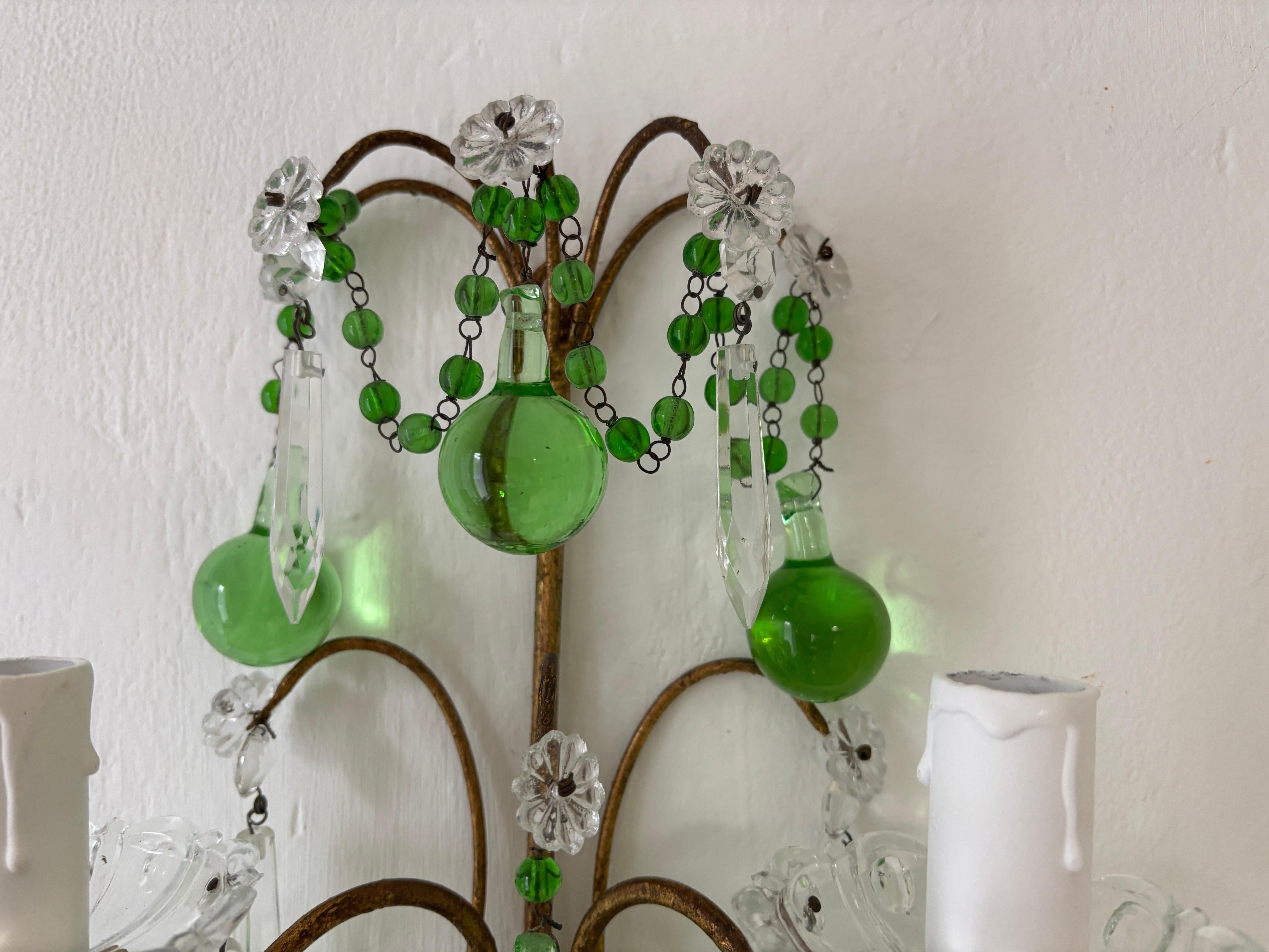 Apliques de cristal de Murano verde italiano con gotas, prismas y guirnaldas c 1930 Chapa en venta