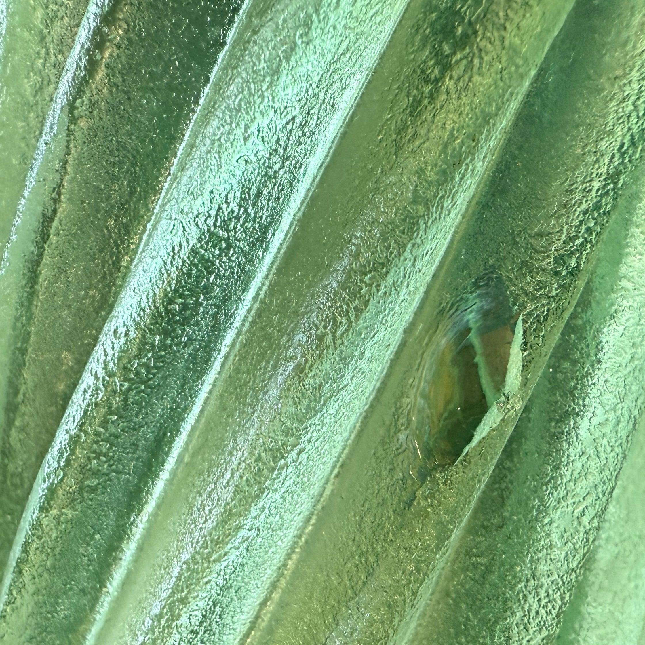 Italian Green Murano Glass Table Lamp with Pleated Shade, 1950s Metal en venta