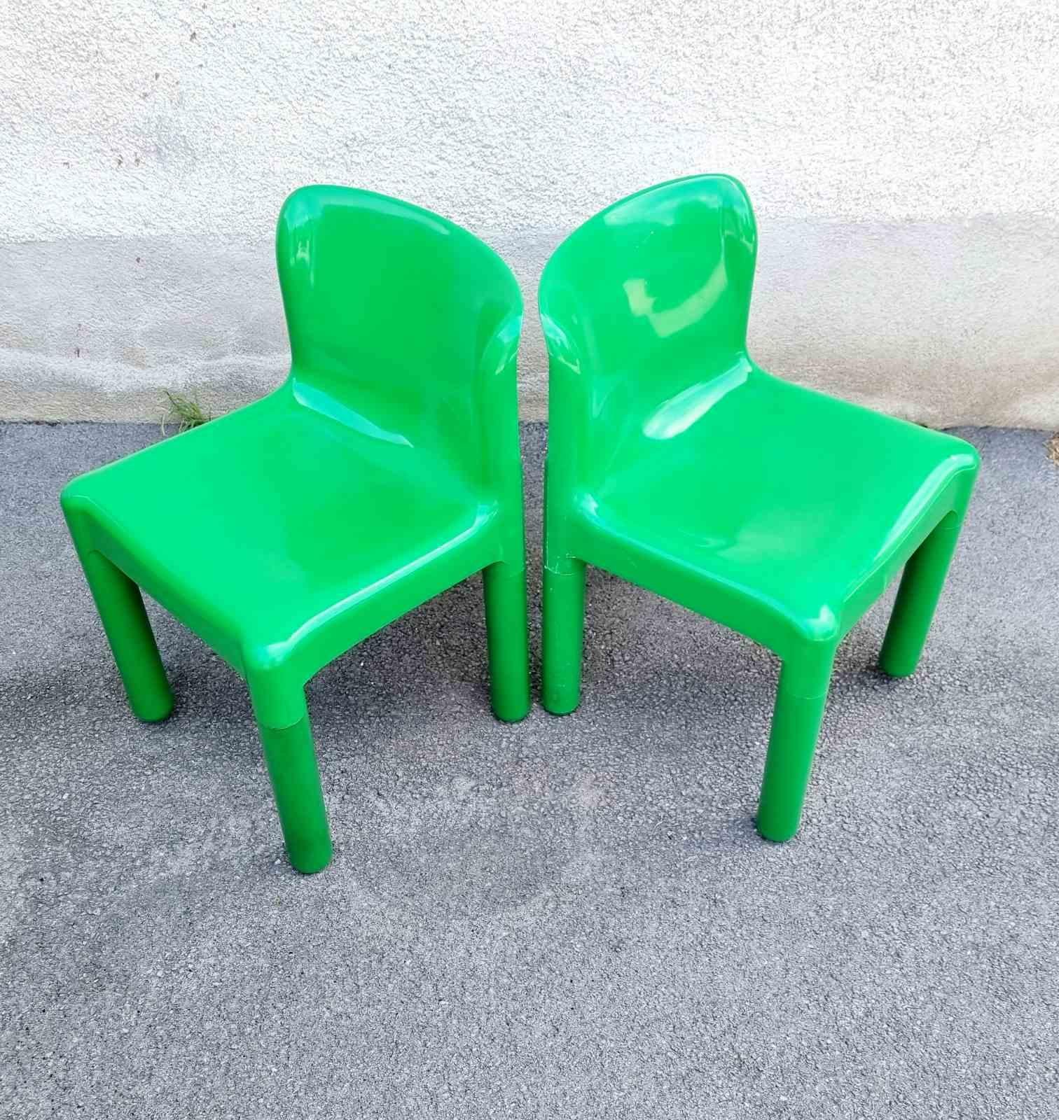 Italian Green Plastic Chairs 4875 by Carlo Bartoli for Kartell, 70s, Pair 4