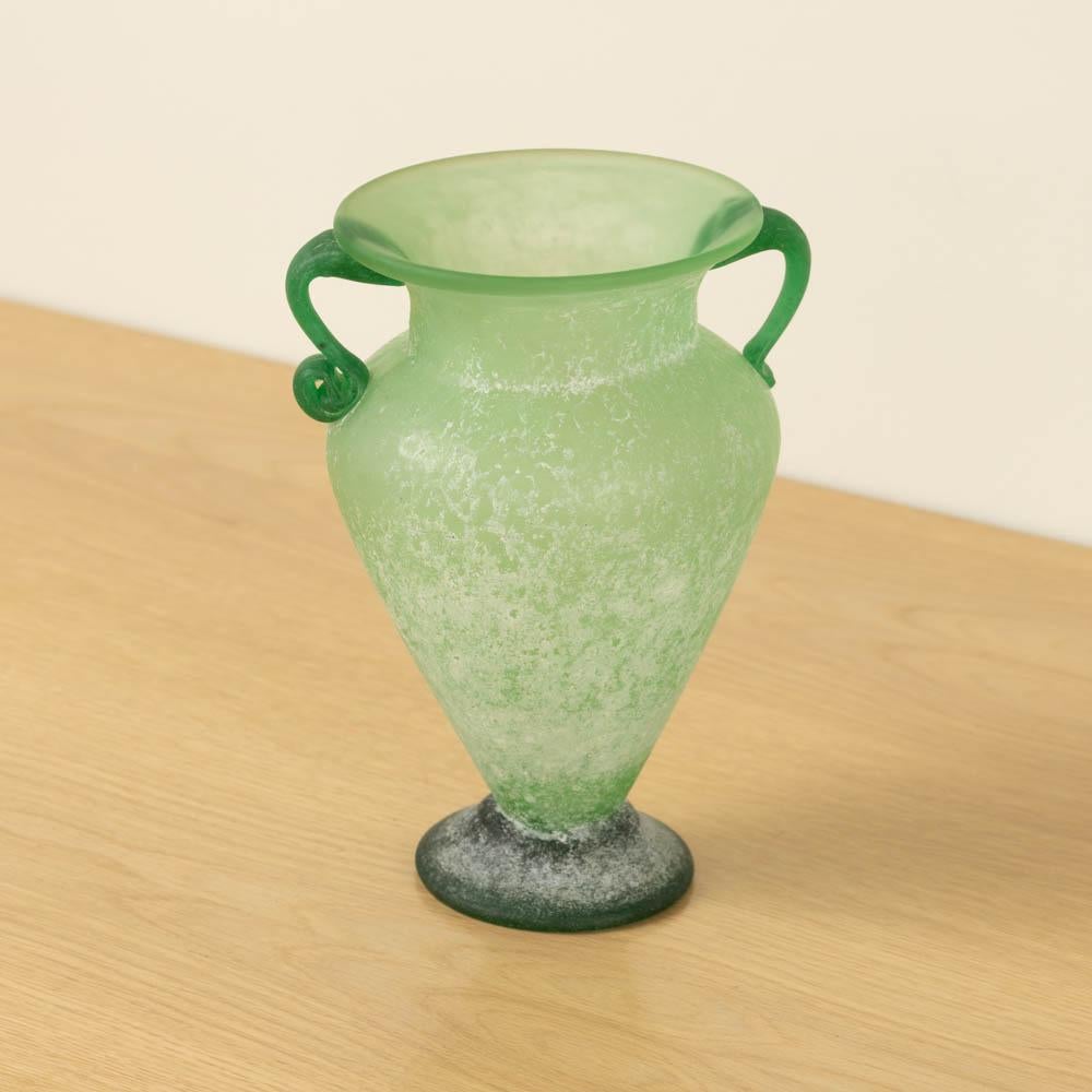 Vetro Vaso ad anfora Greene & Greene italiano in vendita