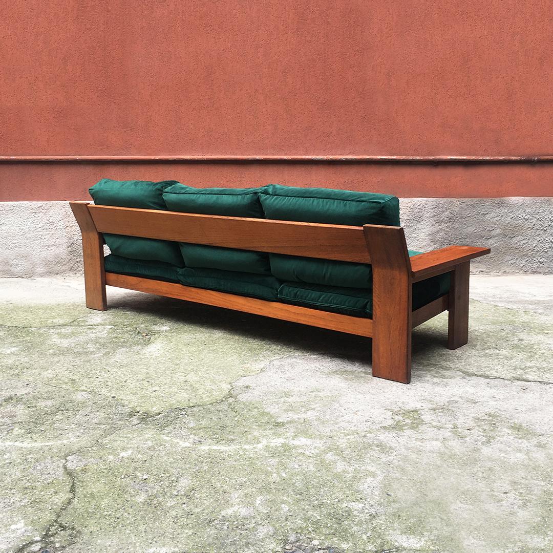 Italian Green Velvet and Wood Three-Seat Sofa Plinio by Plinio Il Giovane, 1975 5