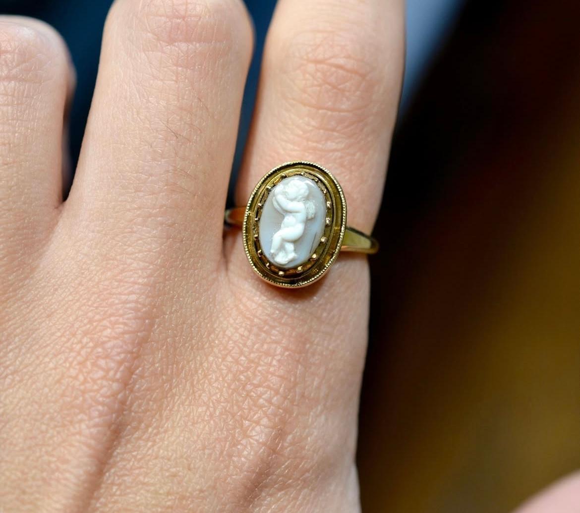 Italian Grey Agate Ring With Renaissance Cameo For Sale 1