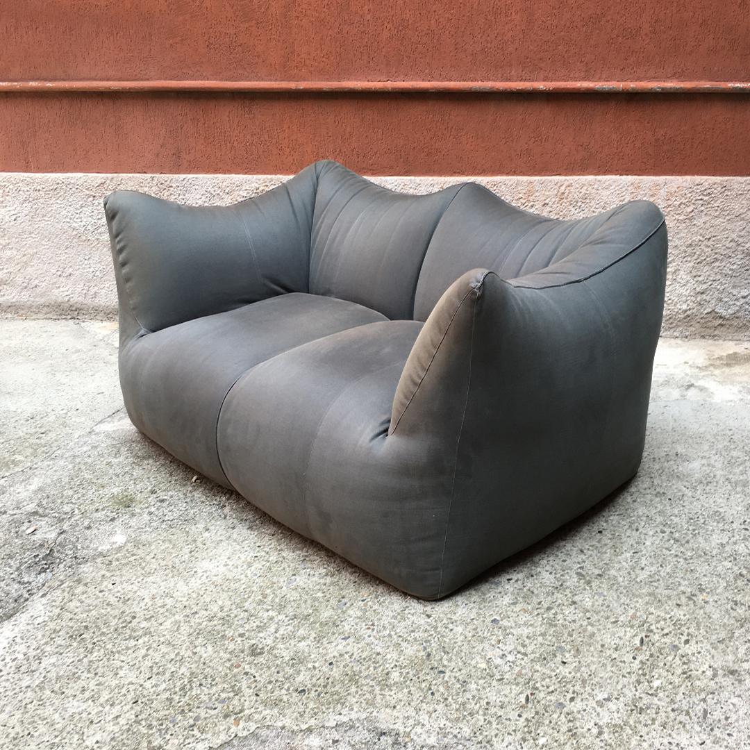 Italian grey fabric Le Bambola sofa designed by Mario Bellini for B&B, 1972.
The sofas have been made with a steel frame and cold foam padding.
Very good condition
Measures: 85 x 183 x 70 H cm