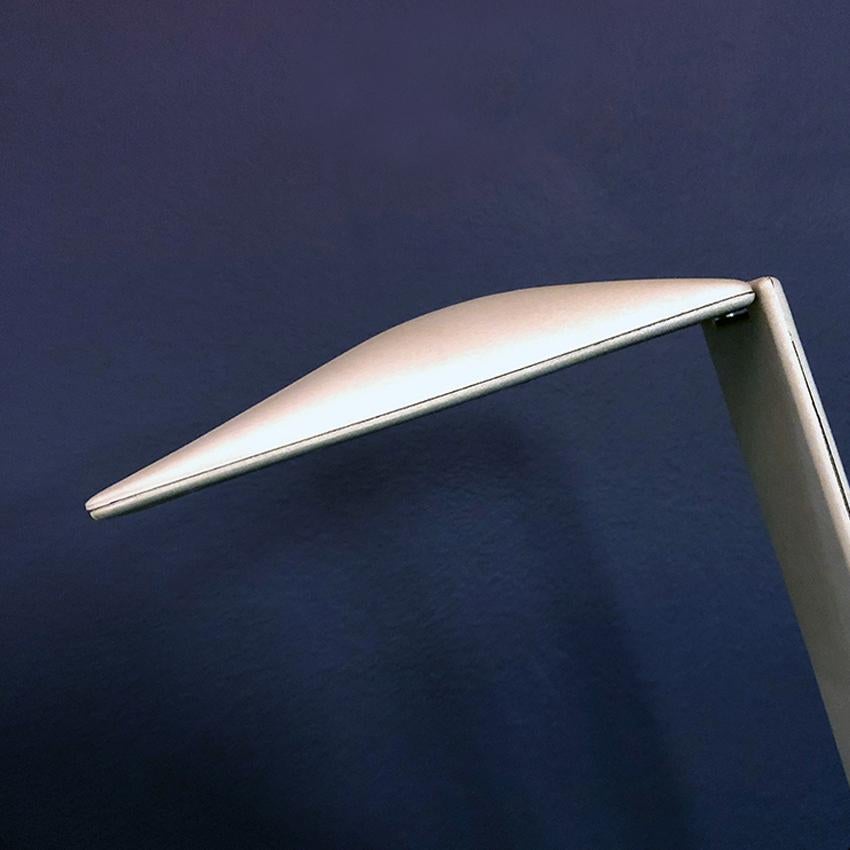 Italian Grey Plastic and Metal Adjustable Table Lamp, Produced by Paf, 1980s In Good Condition For Sale In MIlano, IT