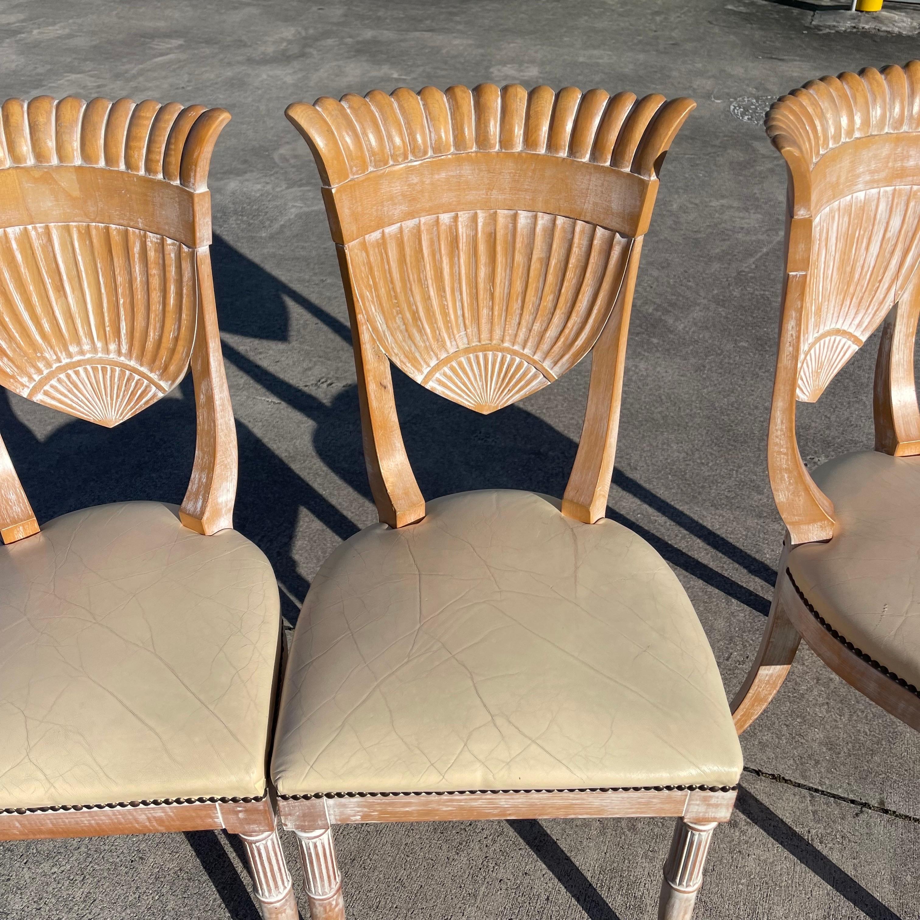 Sedie in legno ceramicato con schienale a smerlo in stile grotta italiana, set di 4 pezzi in vendita 2