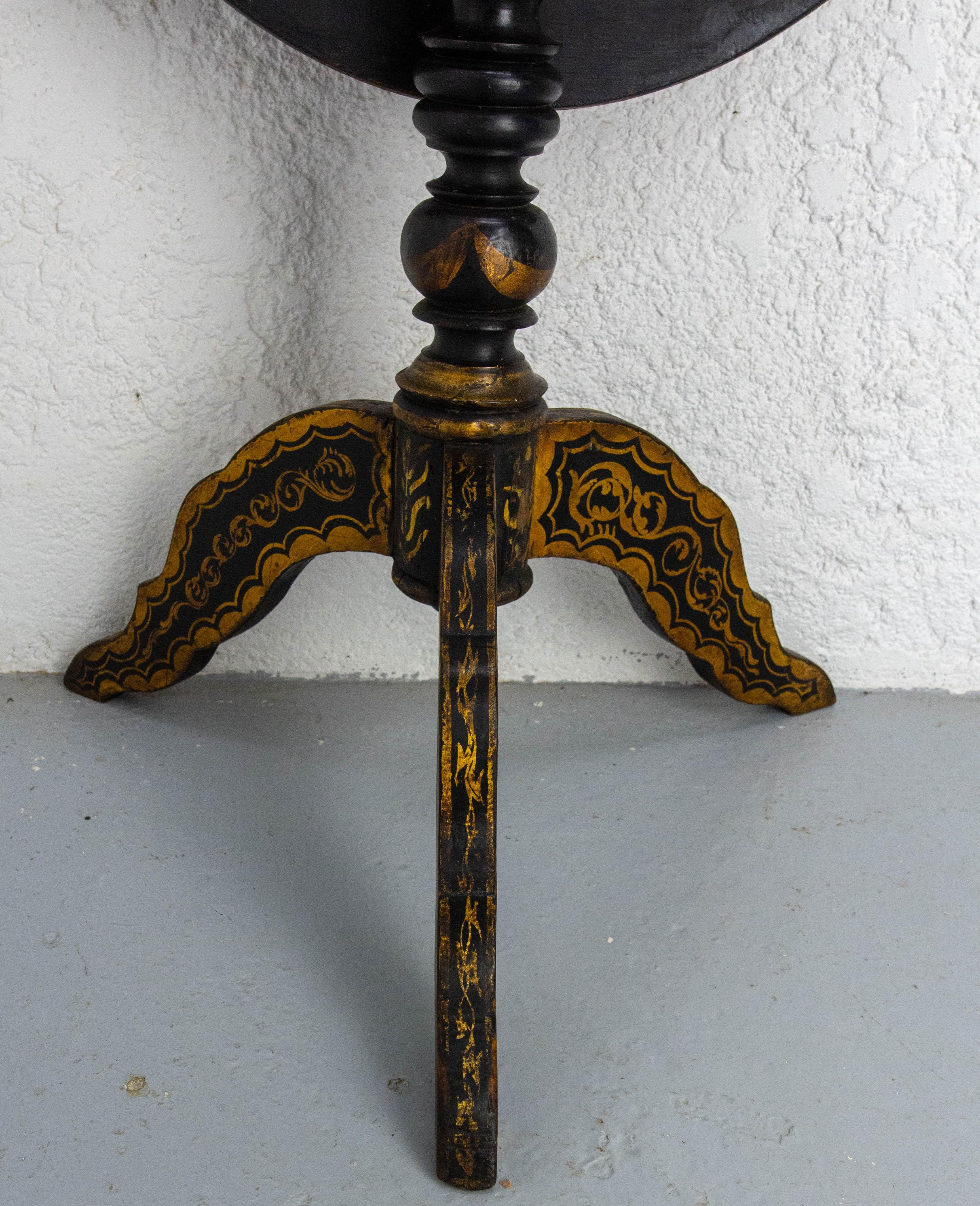 Tavolino pieghevole Gueridon italiano o tavolo con piedistallo Napoleone III fine XIX sec. in vendita 3