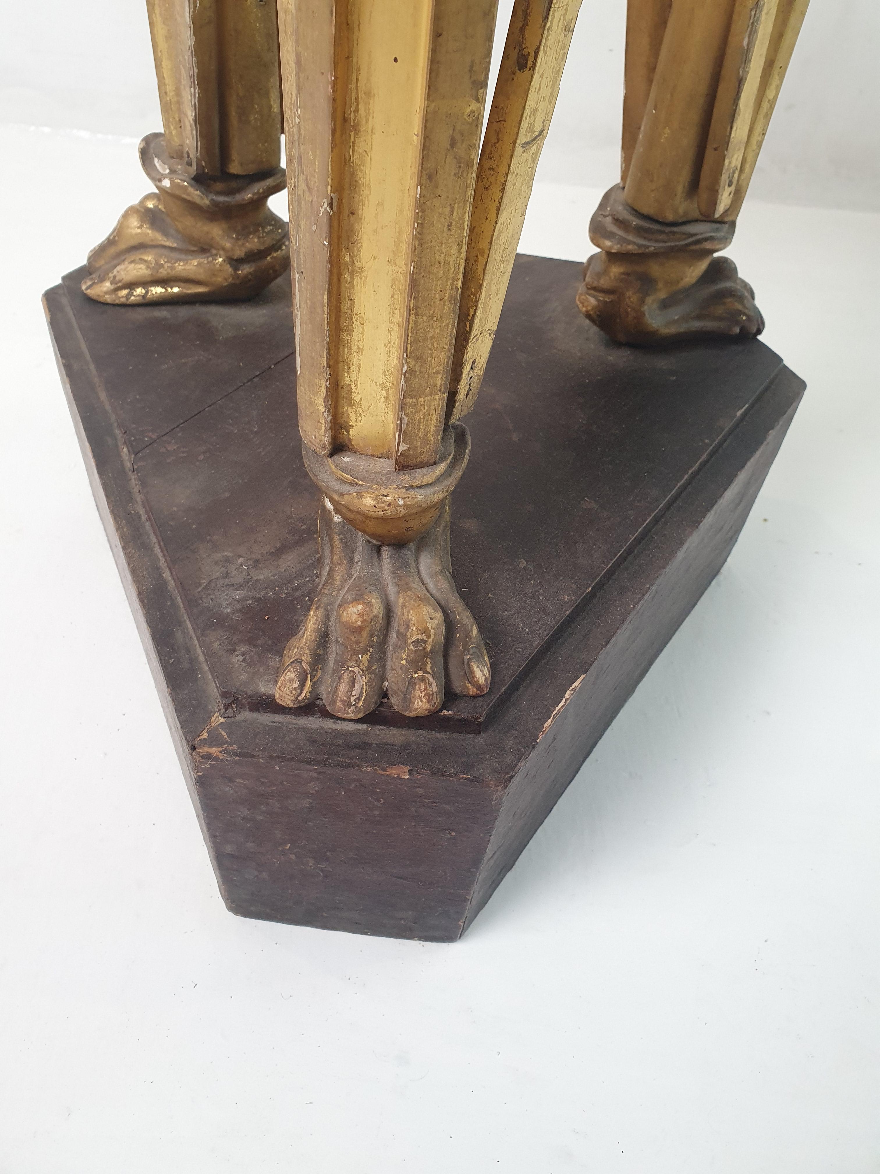 Italienisch Guilded Gueridon Pedestal um 1750's (18. Jahrhundert) im Angebot