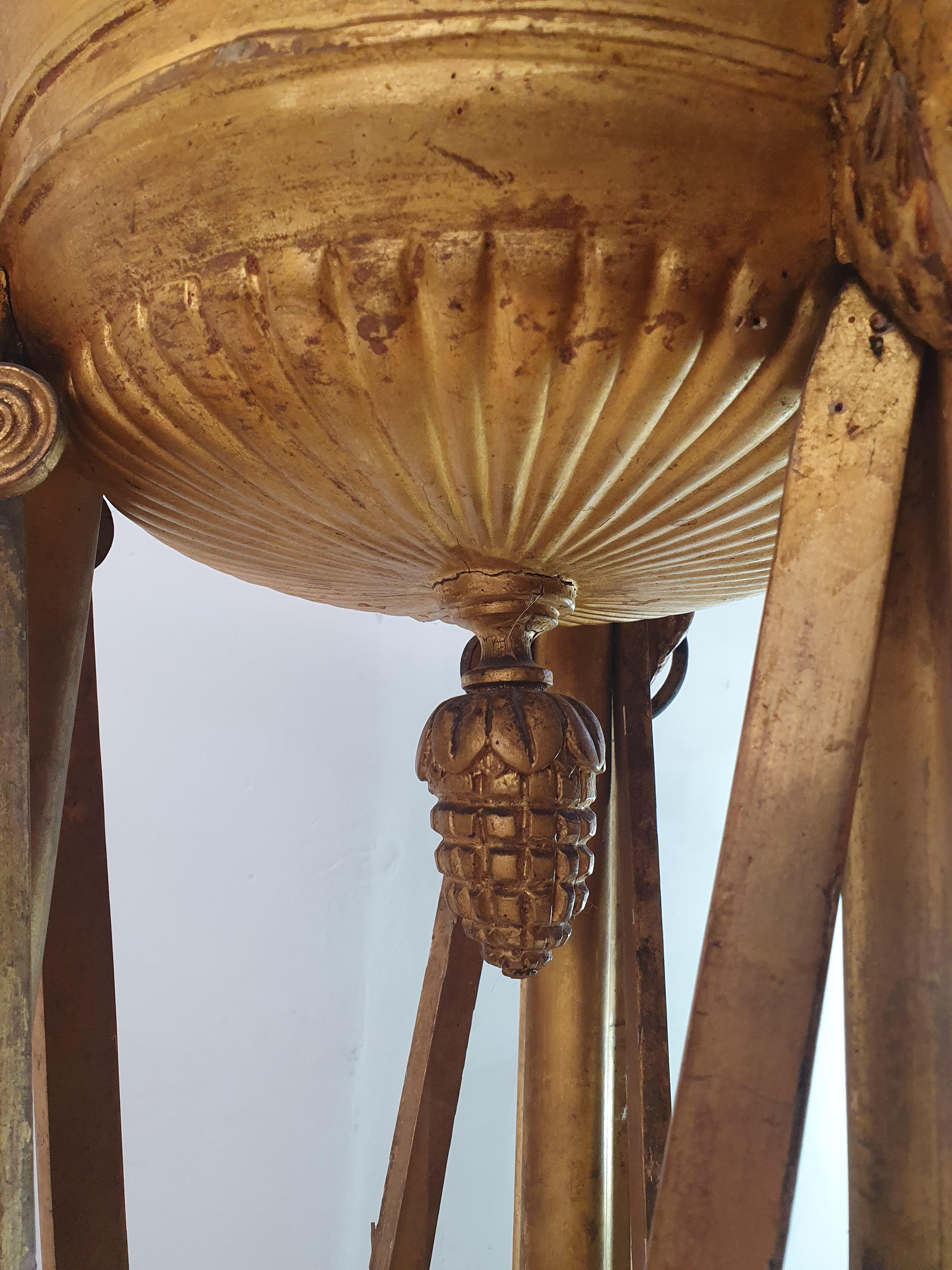 Italienisch Guilded Gueridon Pedestal um 1750's im Angebot 1