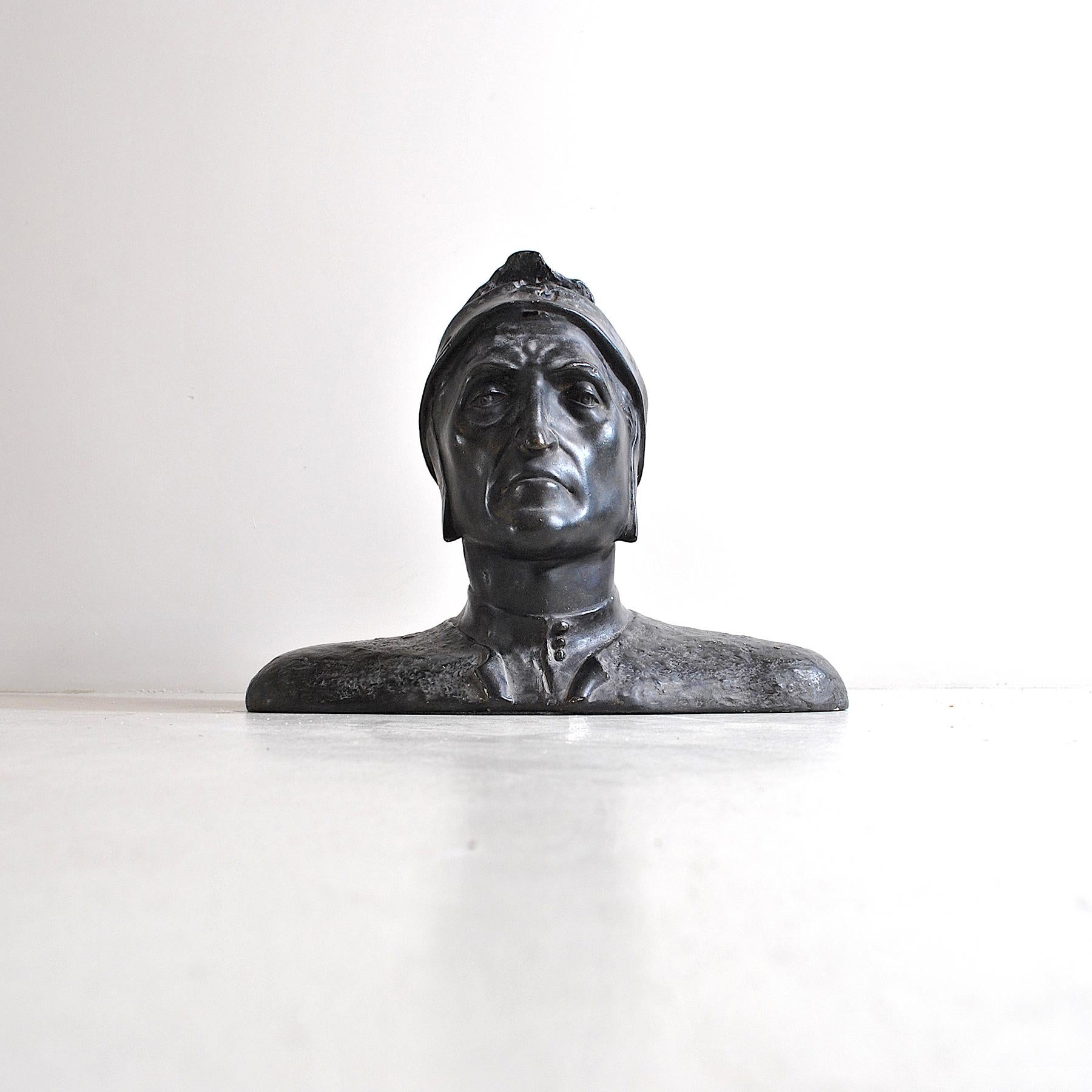 Italian Half Bust Dante Alighieri In Good Condition In bari, IT