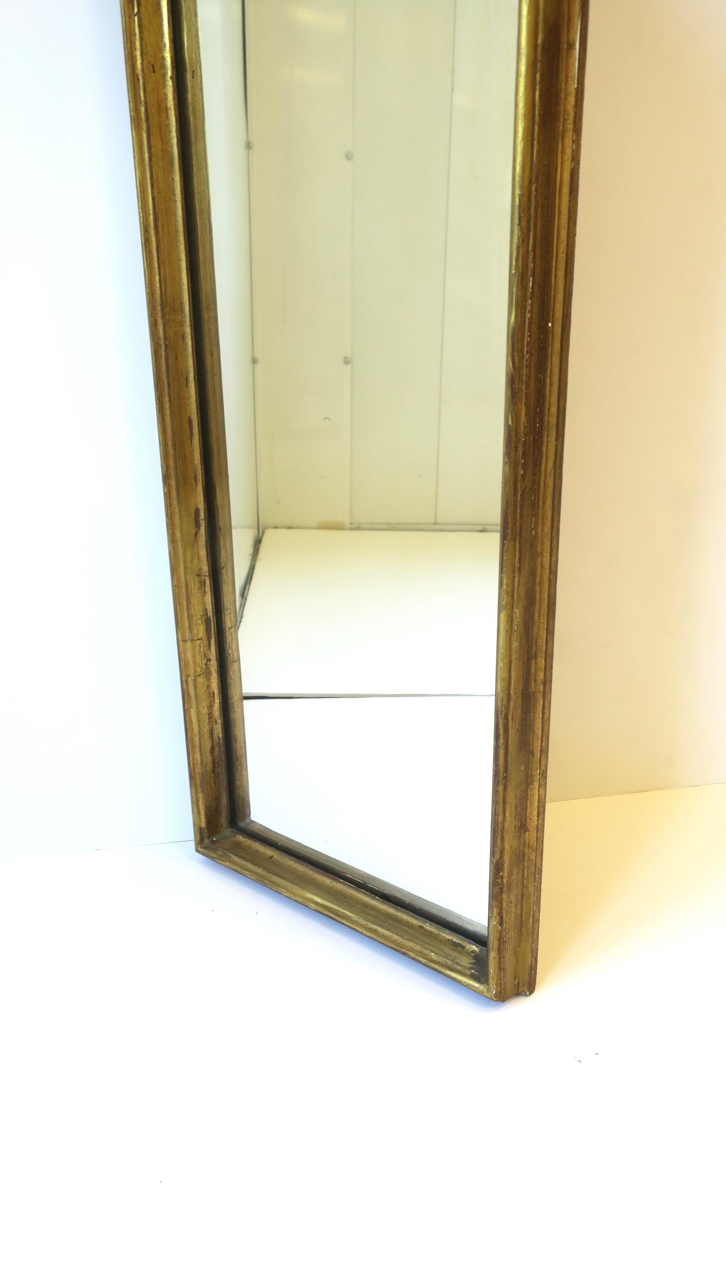 Italian Hall Foyer Wall Mirror with Gold Giltwood Frame For Sale 6
