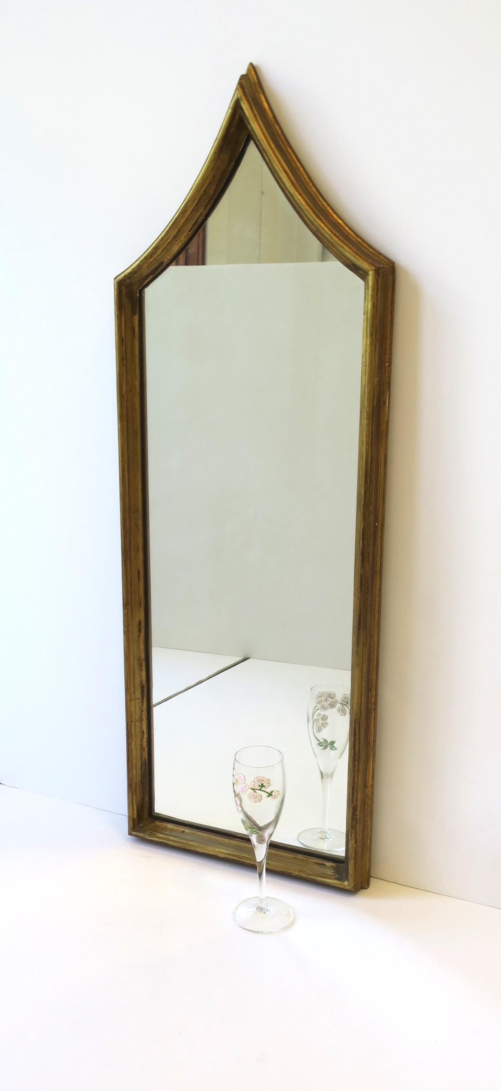 Italian Hall Foyer Wall Mirror with Gold Giltwood Frame For Sale 1