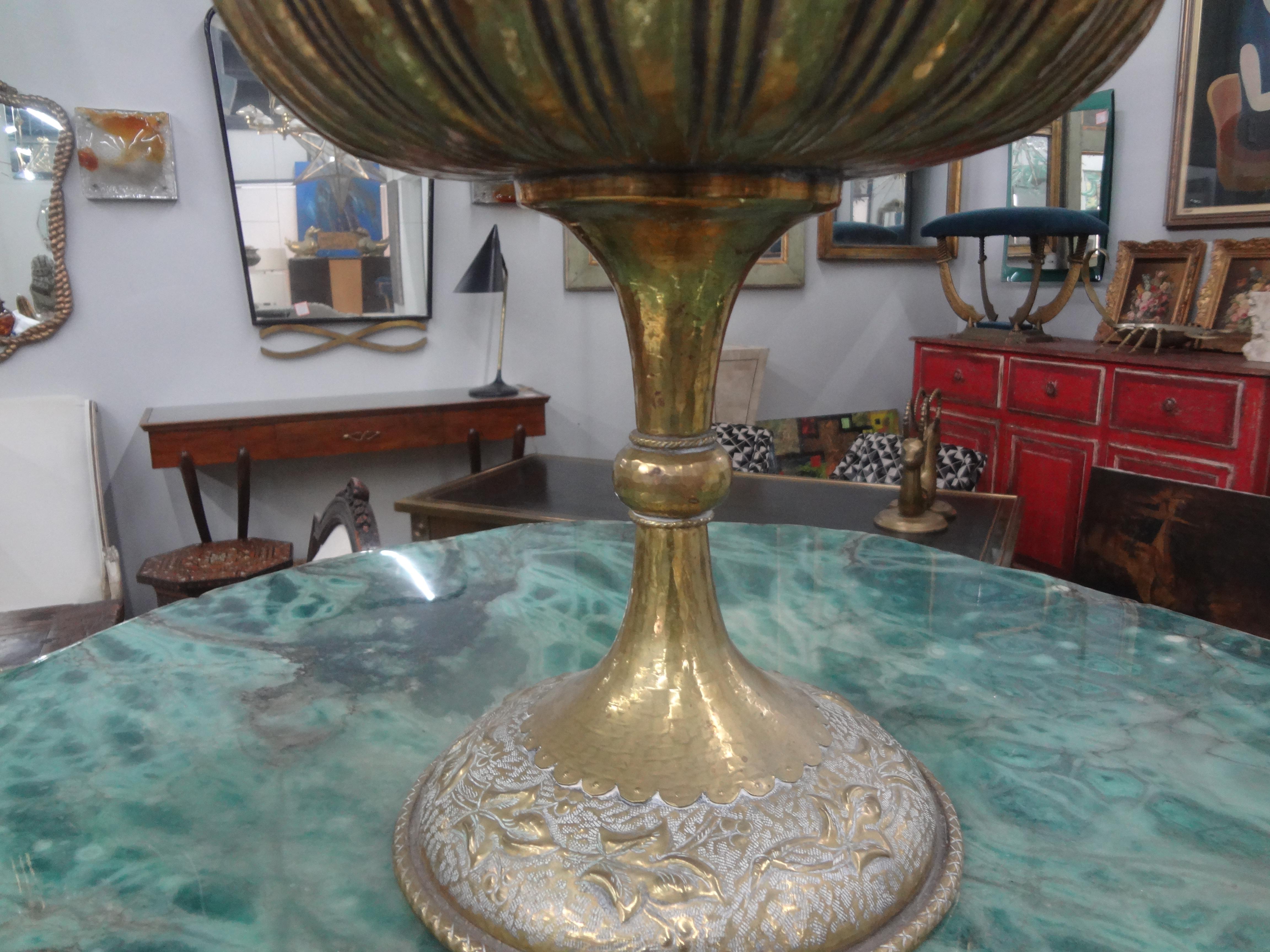 Italian Hammered Brass Urn Or Vessel In Good Condition For Sale In Houston, TX