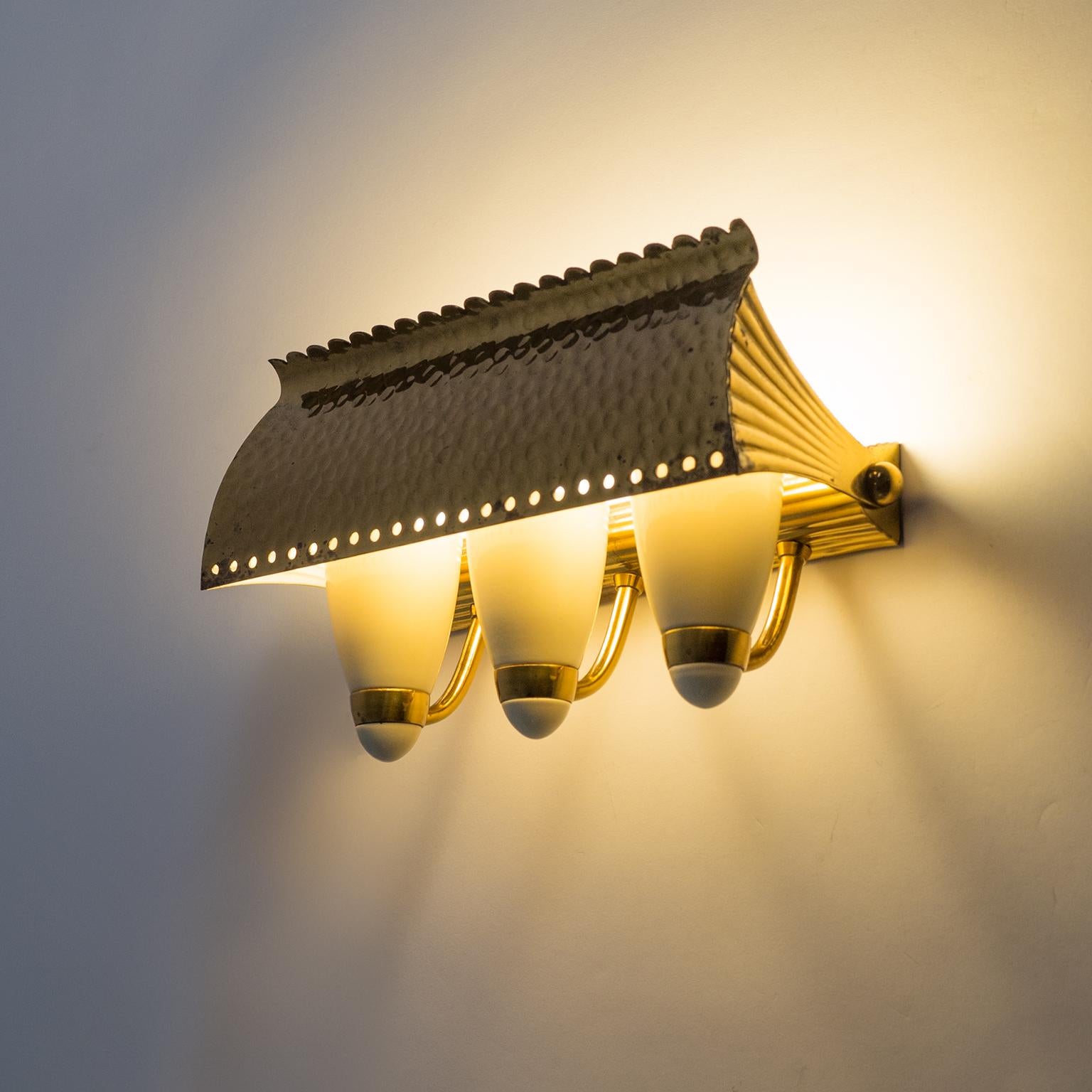 Italian Hammered Brass Wall Light, 1940s 6