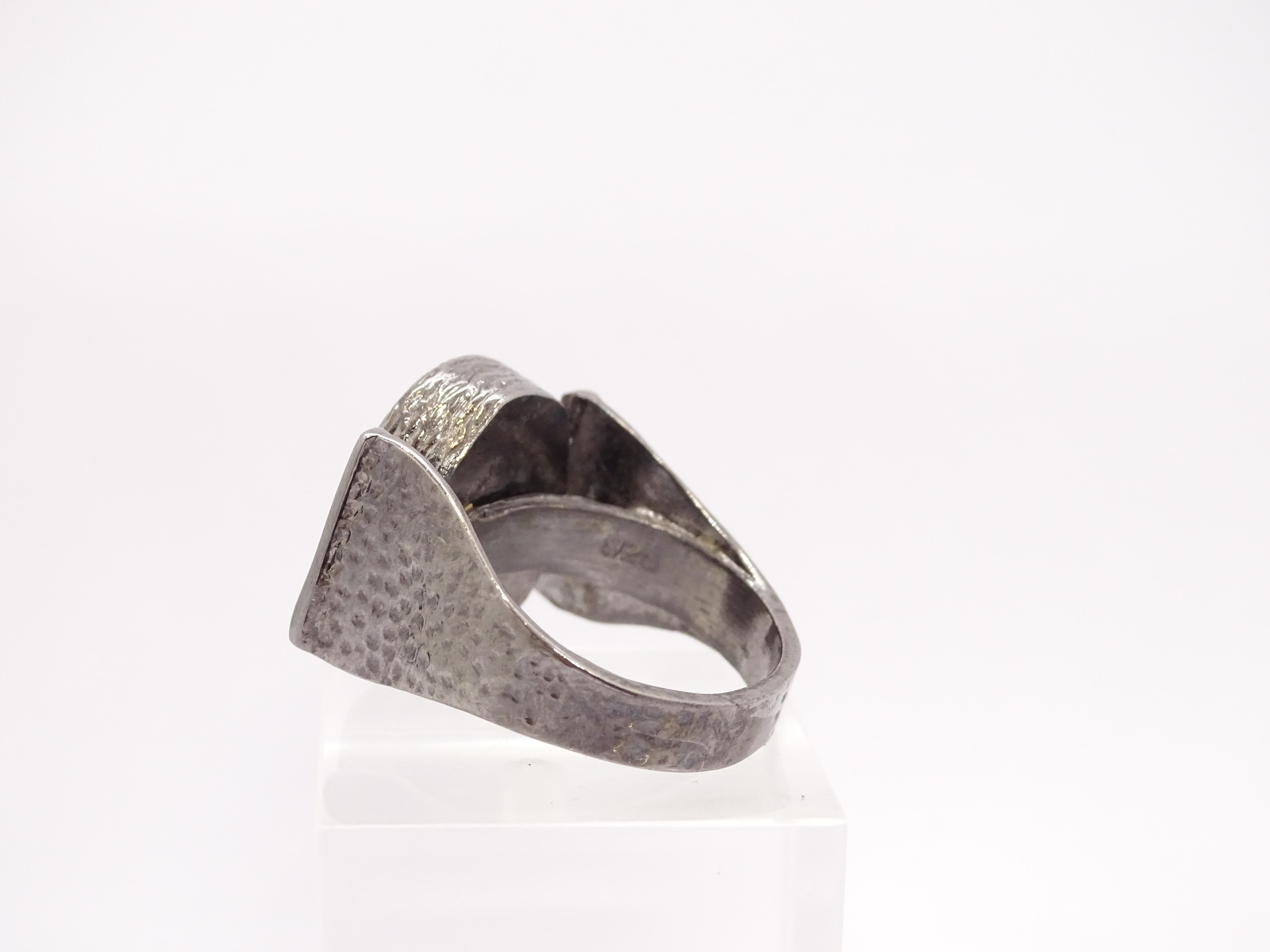 Italian Hammered ring, sterling silver and green agate, 80’s 6