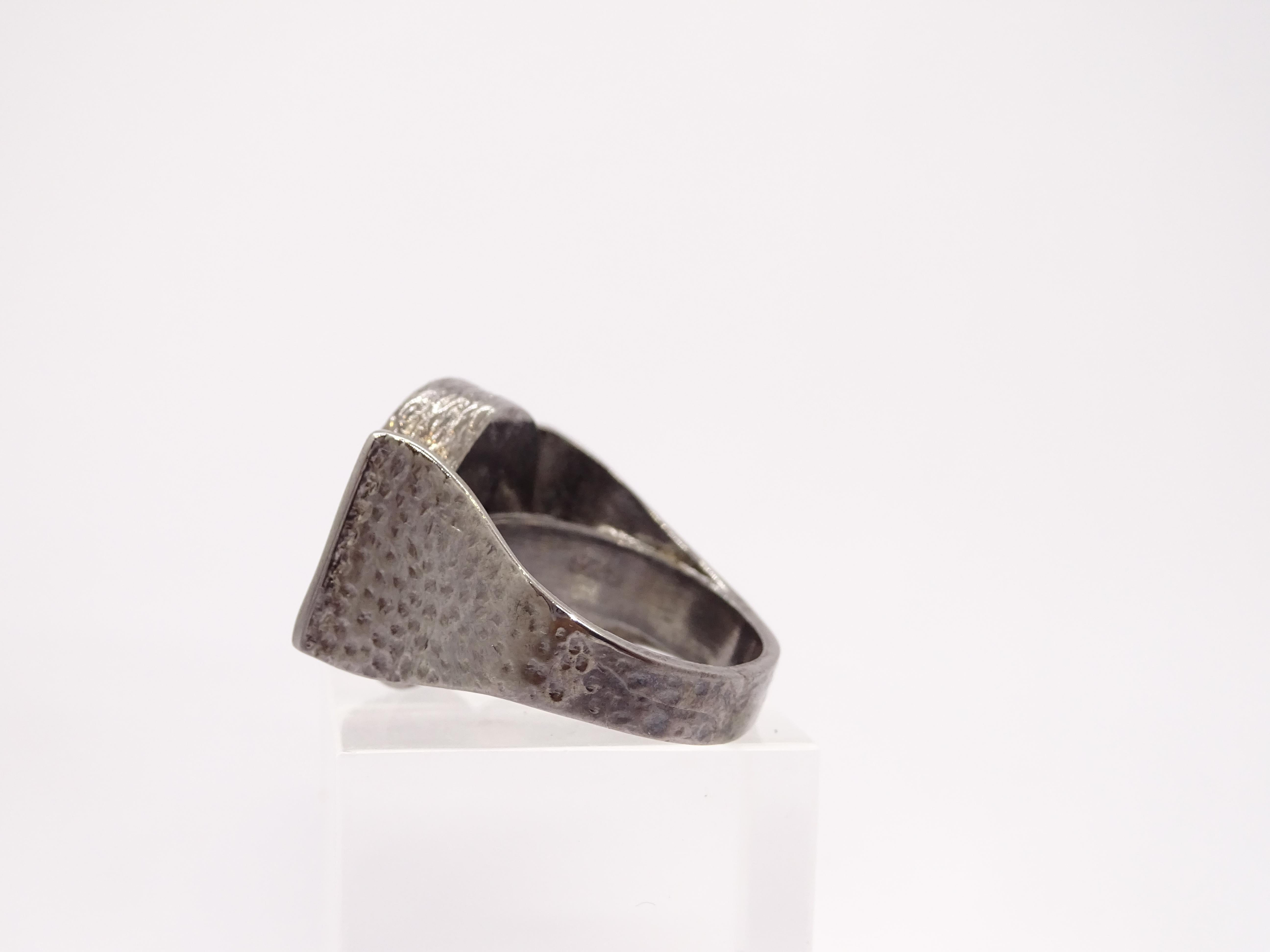 Italian Hammered ring, sterling silver and green agate, 80’s 8