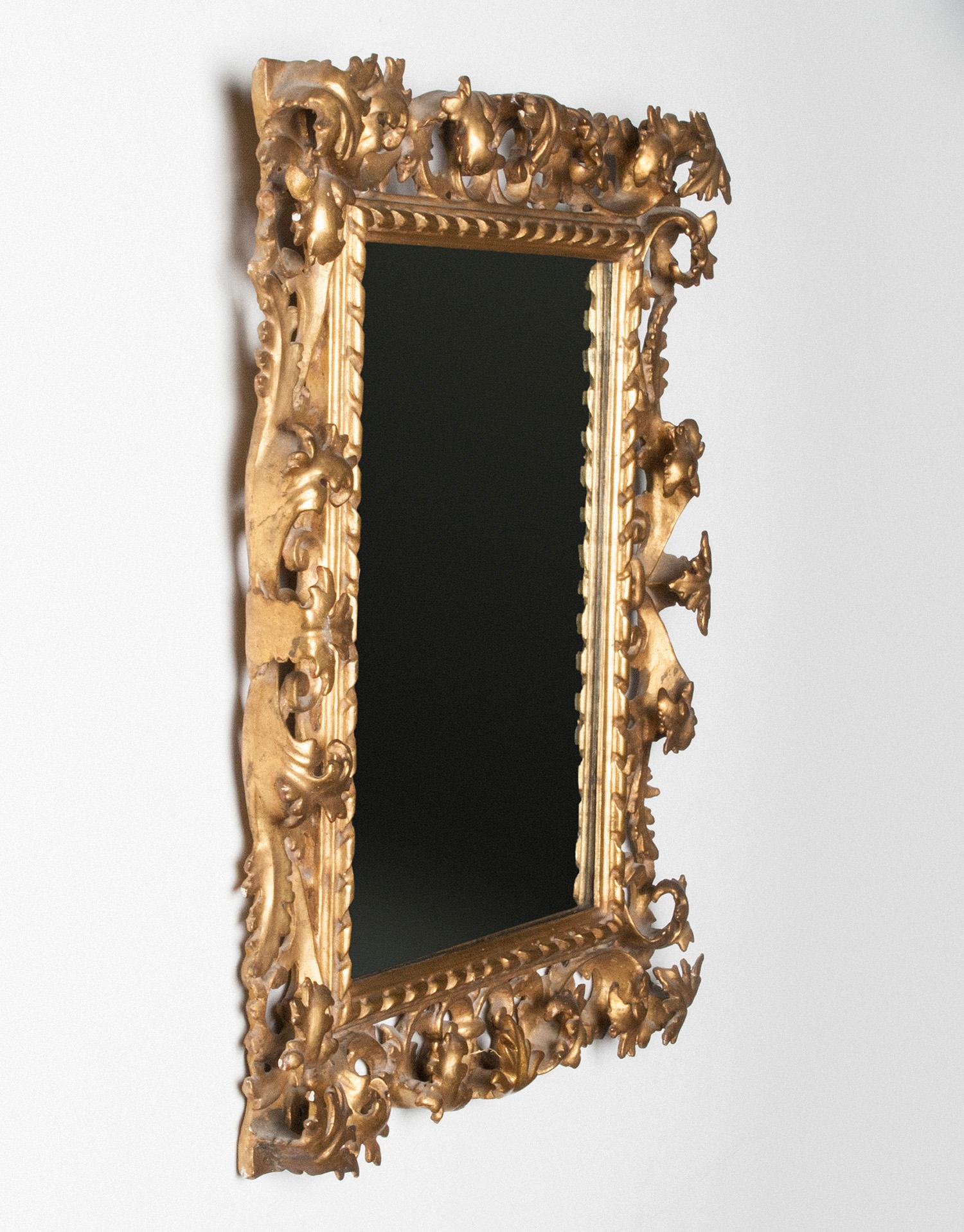 Italian Hand Carved and Gold Leaf Gilded Baroque Style Mirror, 1890-1900 In Good Condition For Sale In Casteren, Noord-Brabant