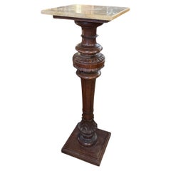 Italienischer handgeschnitzter Anhang Marmorplatte Stand