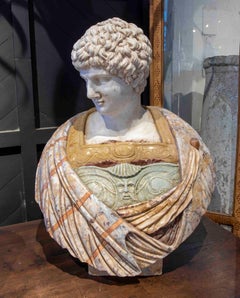 Busto italiano tallado a mano de un emperador romano en distintos tipos de mármol
